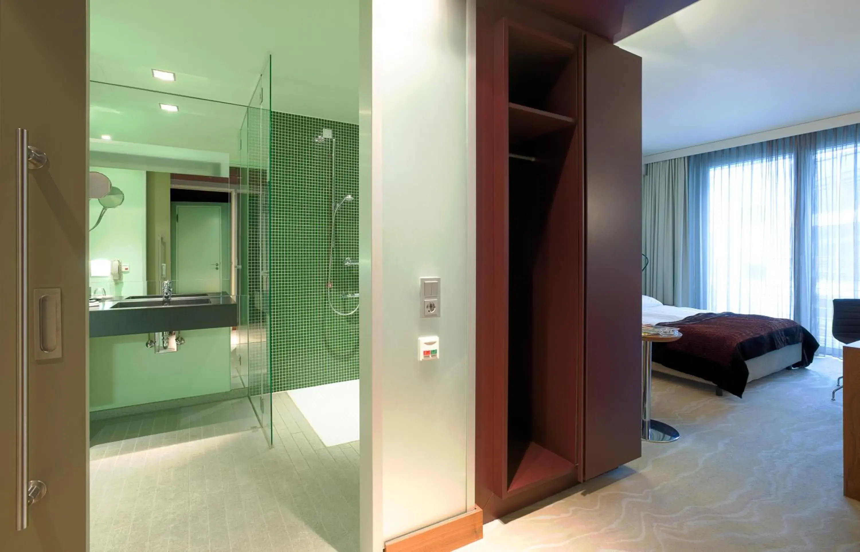 Photo of the whole room, Bathroom in Radisson Blu Hotel, Cologne