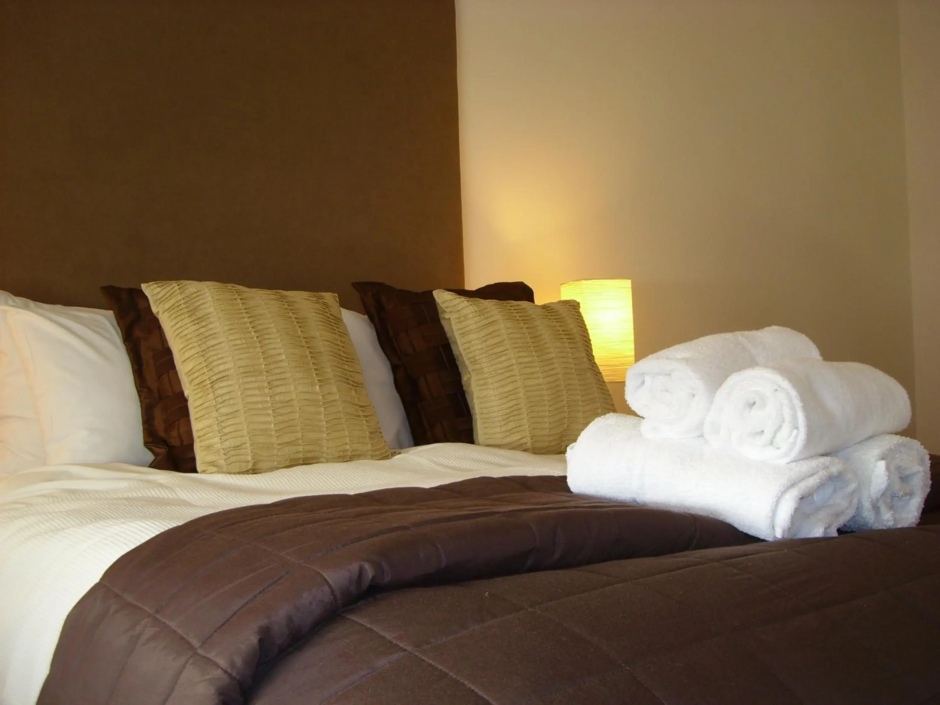 Bed in Annandale Arms Hotel