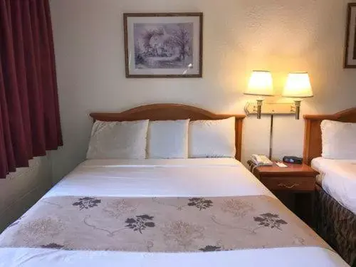 Bed in Americas Best Value Inn - Pendleton Bed in Americas Best Value Inn - Pendleton
