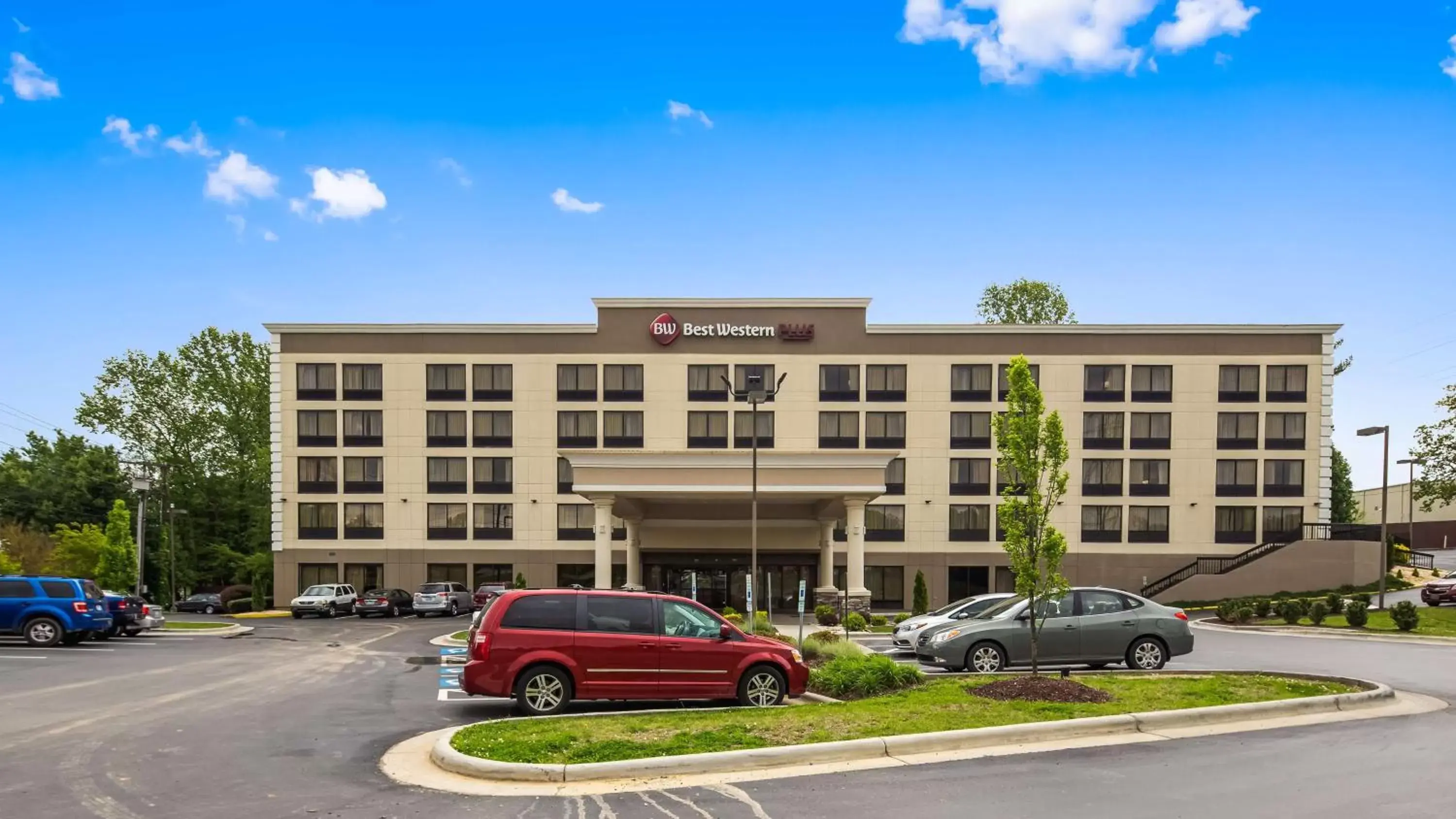 Property building in Best Western Plus Hanes Mall Property building in Best Western Plus Hanes Mall
