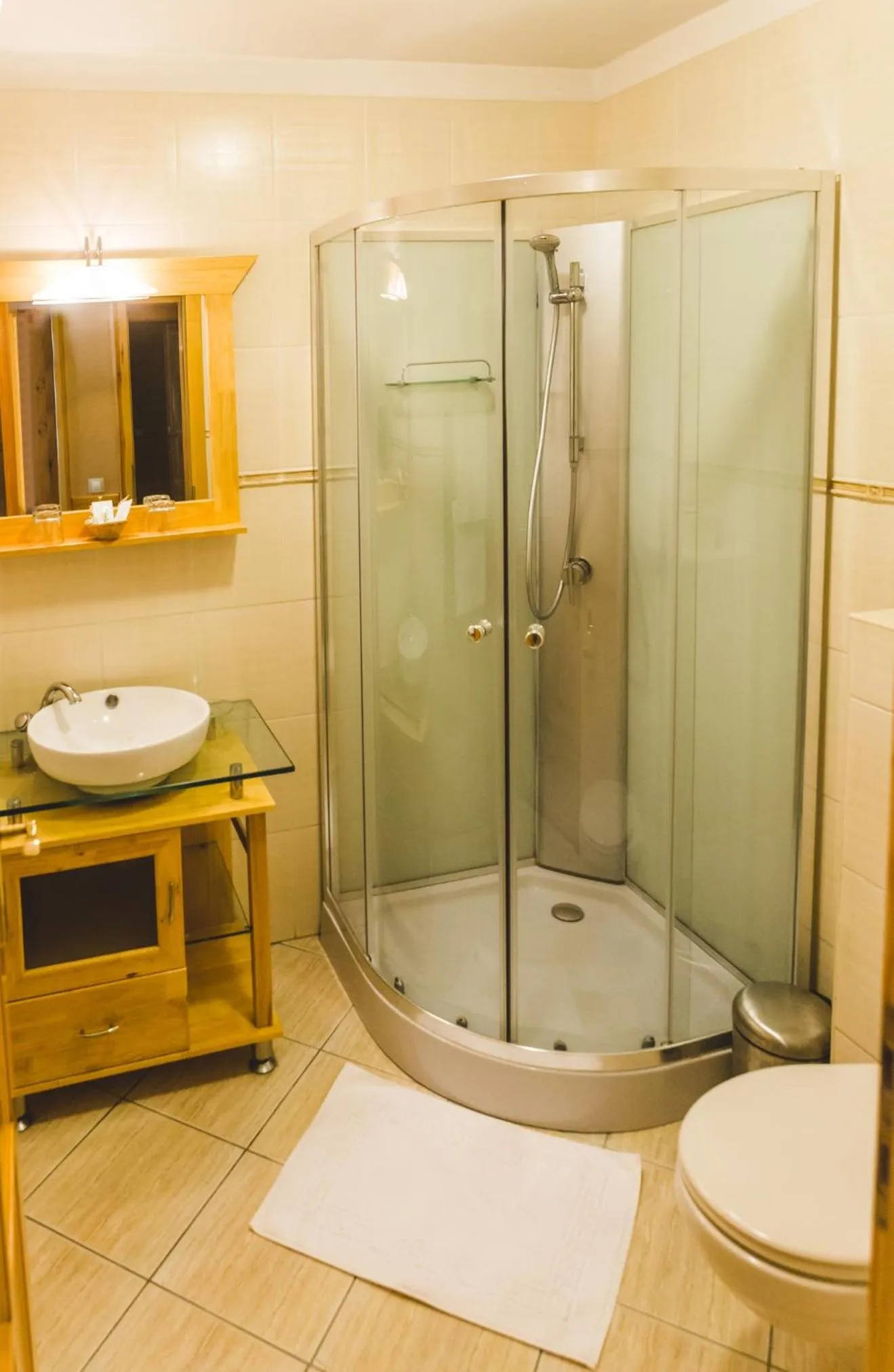 Bathroom in Hotel Karin