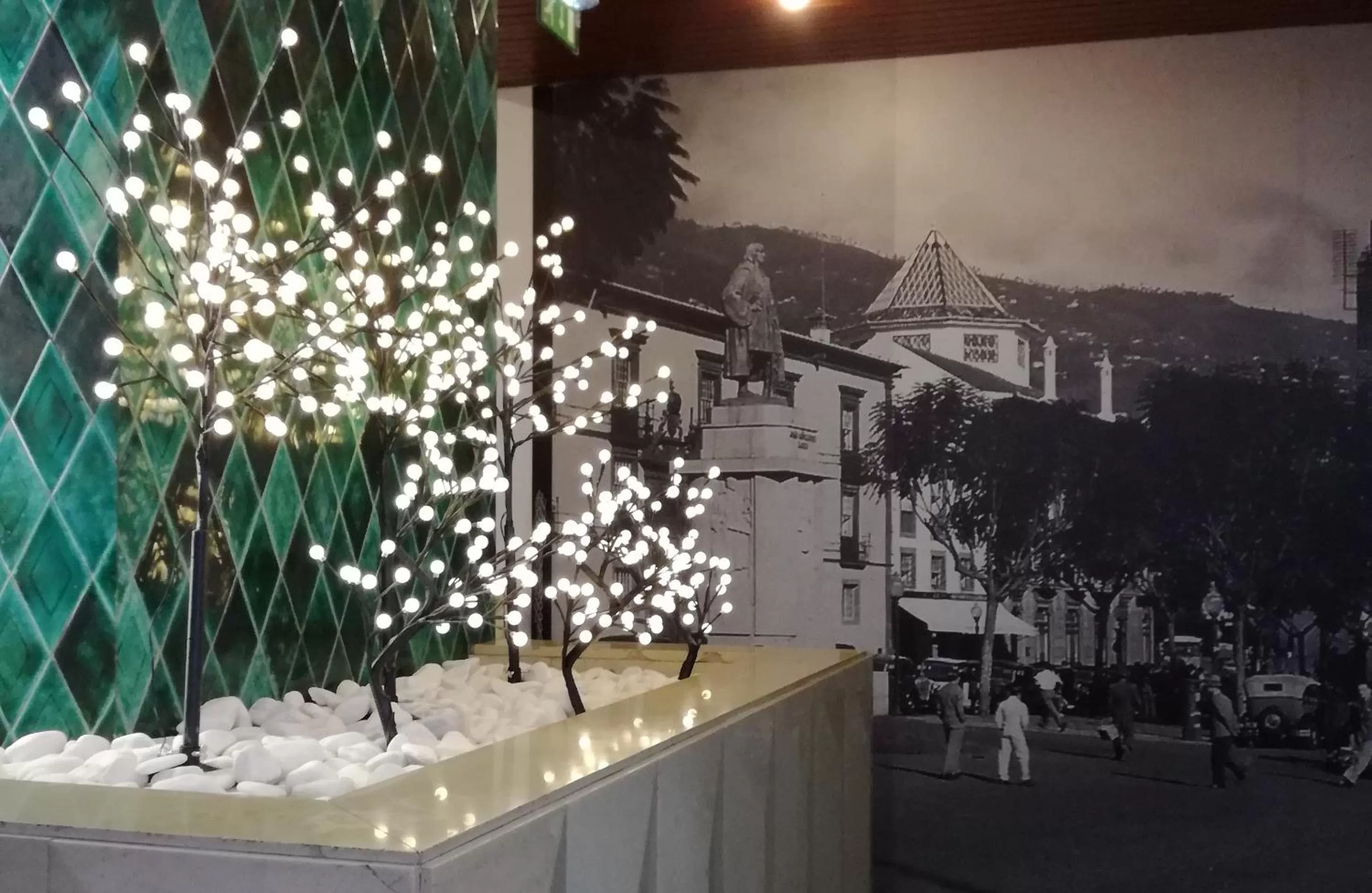 Restaurant/places to eat in Hotel do Carmo