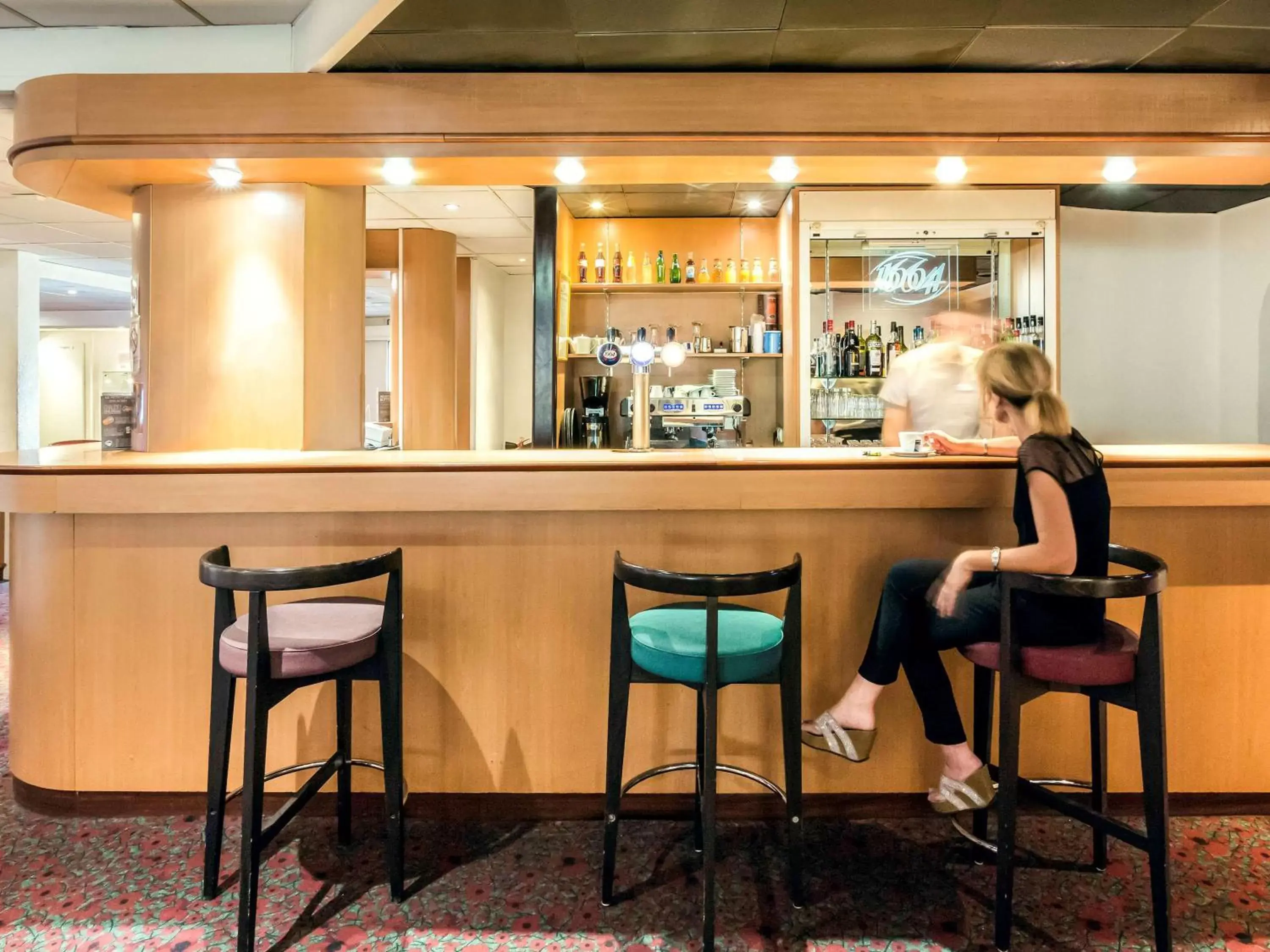 Lounge or bar, Lounge/Bar in ibis Beziers Est Mediterranee A9/A75