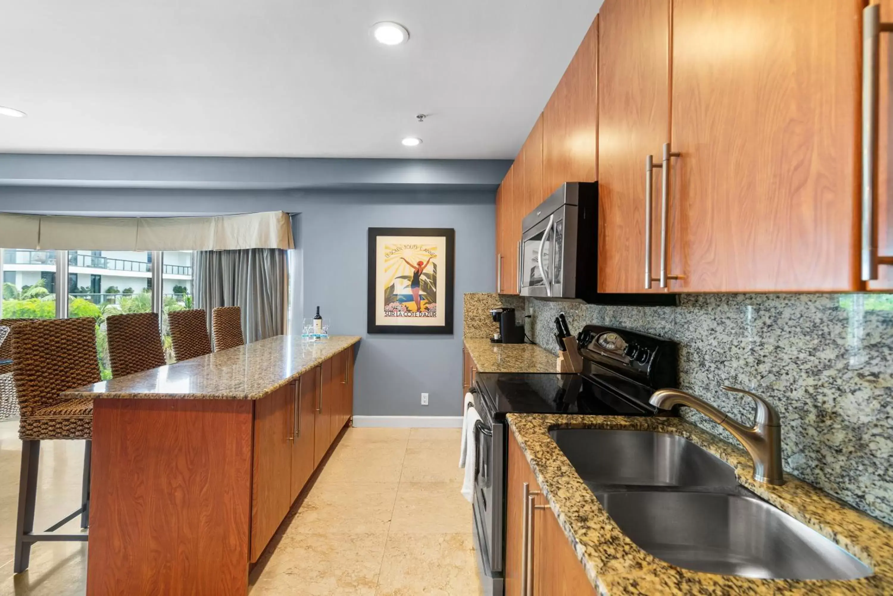 Kitchen/Kitchenette in Isle of Venice Residence and Marina