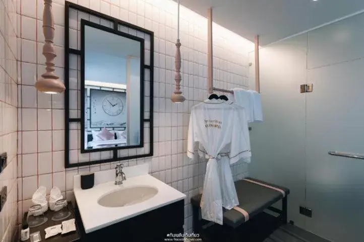Bathroom in SOOKNIRUND HOTEL