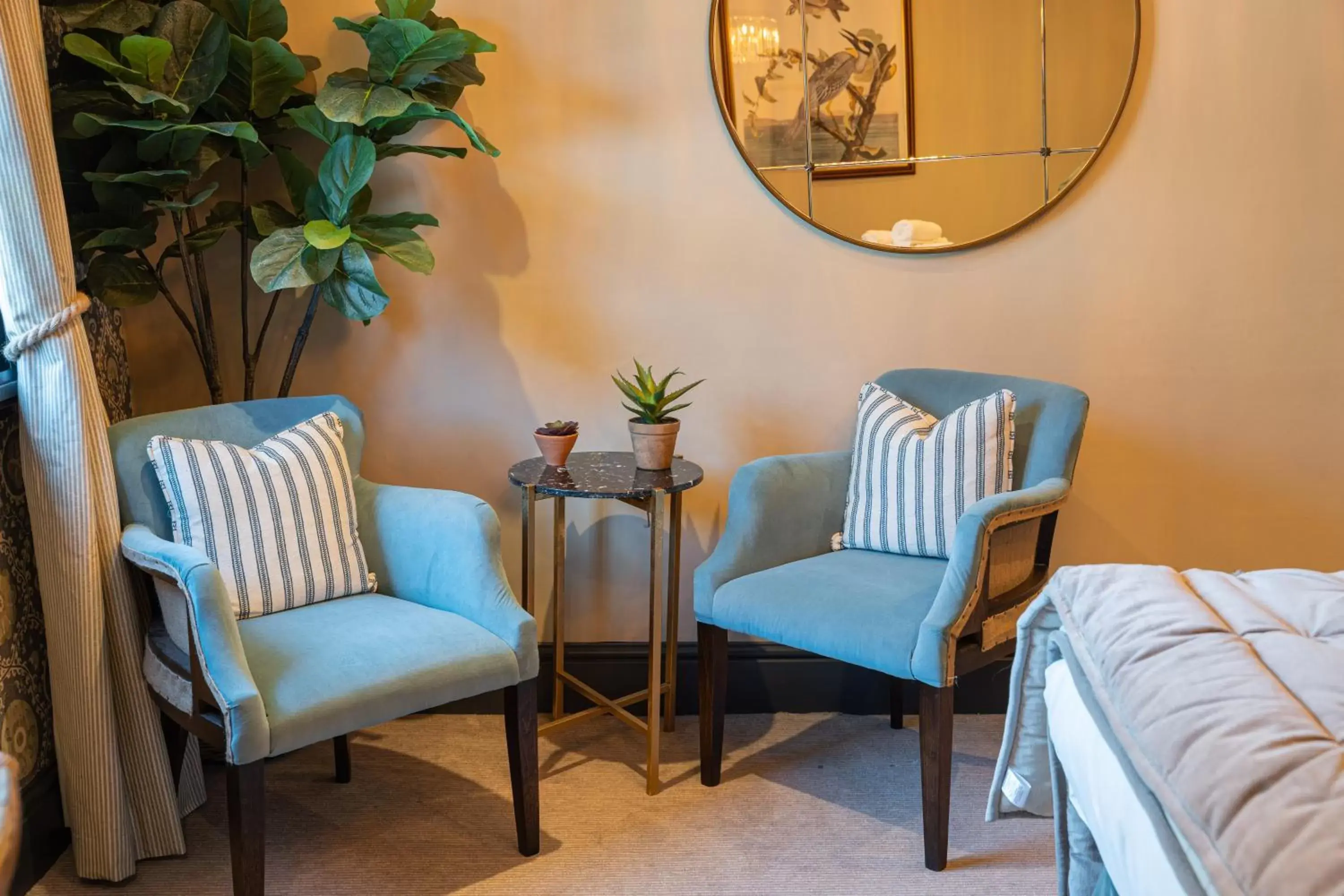 Seating Area in Salisbury Arms Hotel