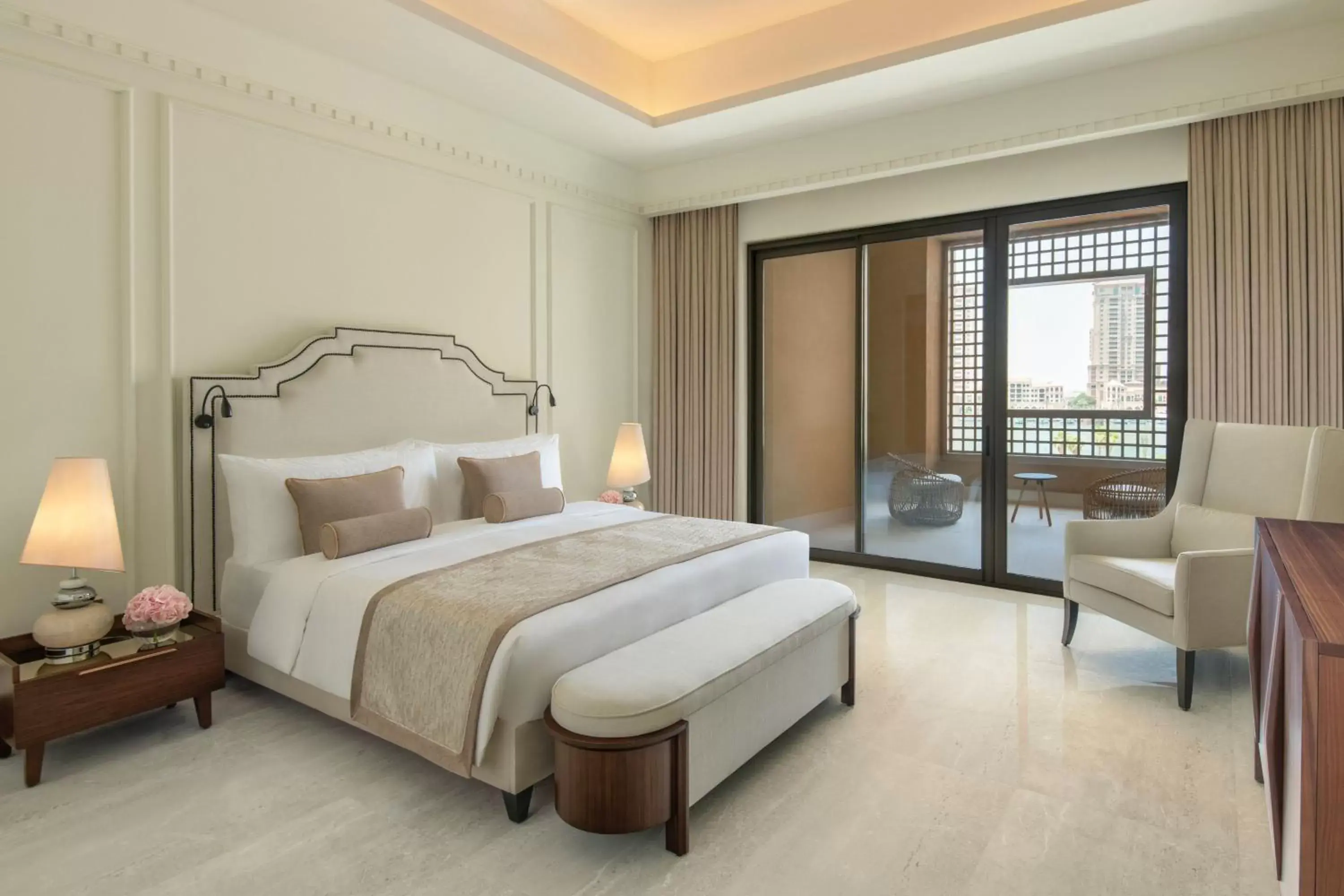 Bedroom, Bed in The St Regis Marsa Arabia Island, The Pearl Qatar