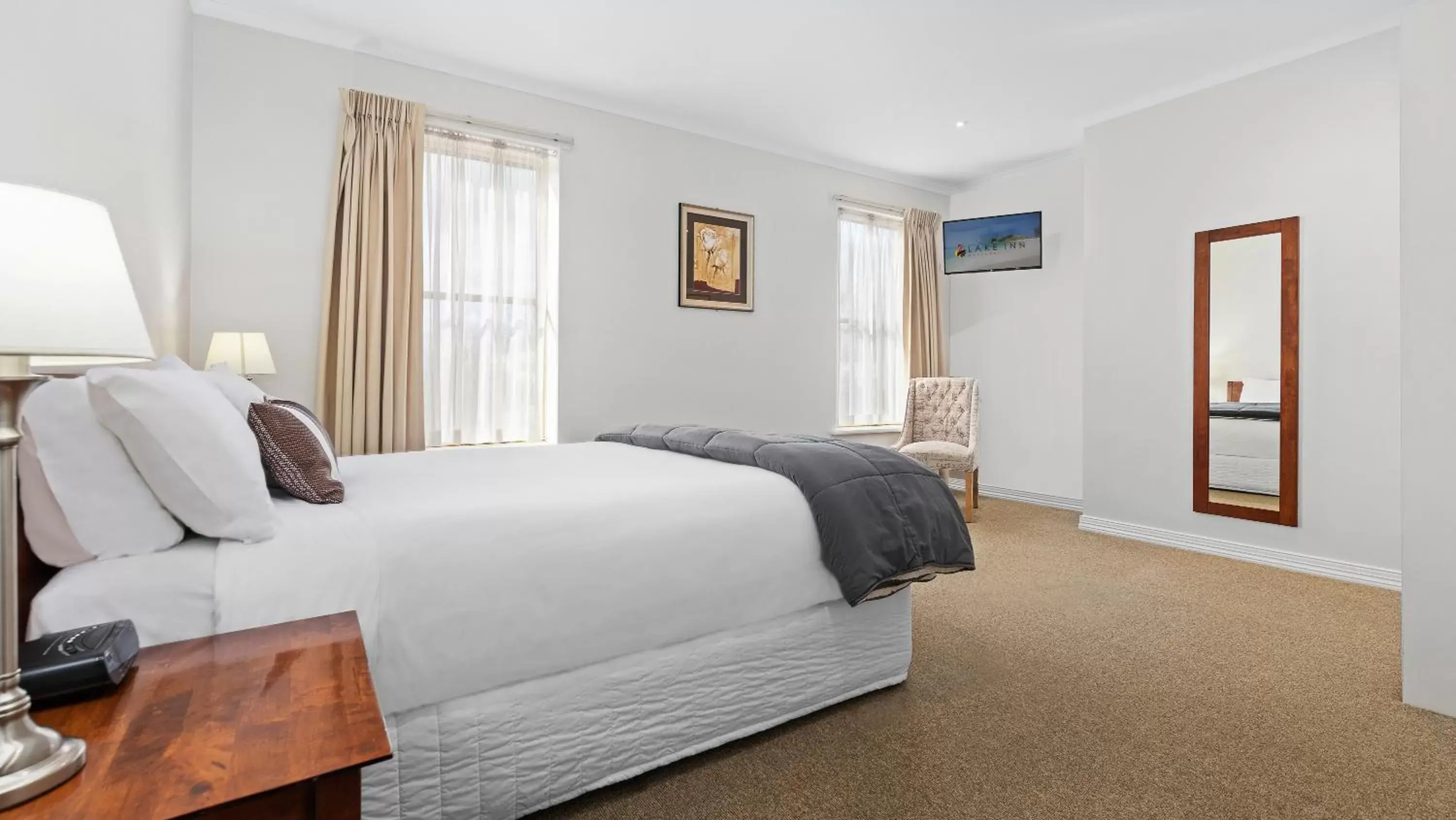 TV and multimedia, Bed in Lake Inn - Ballarat