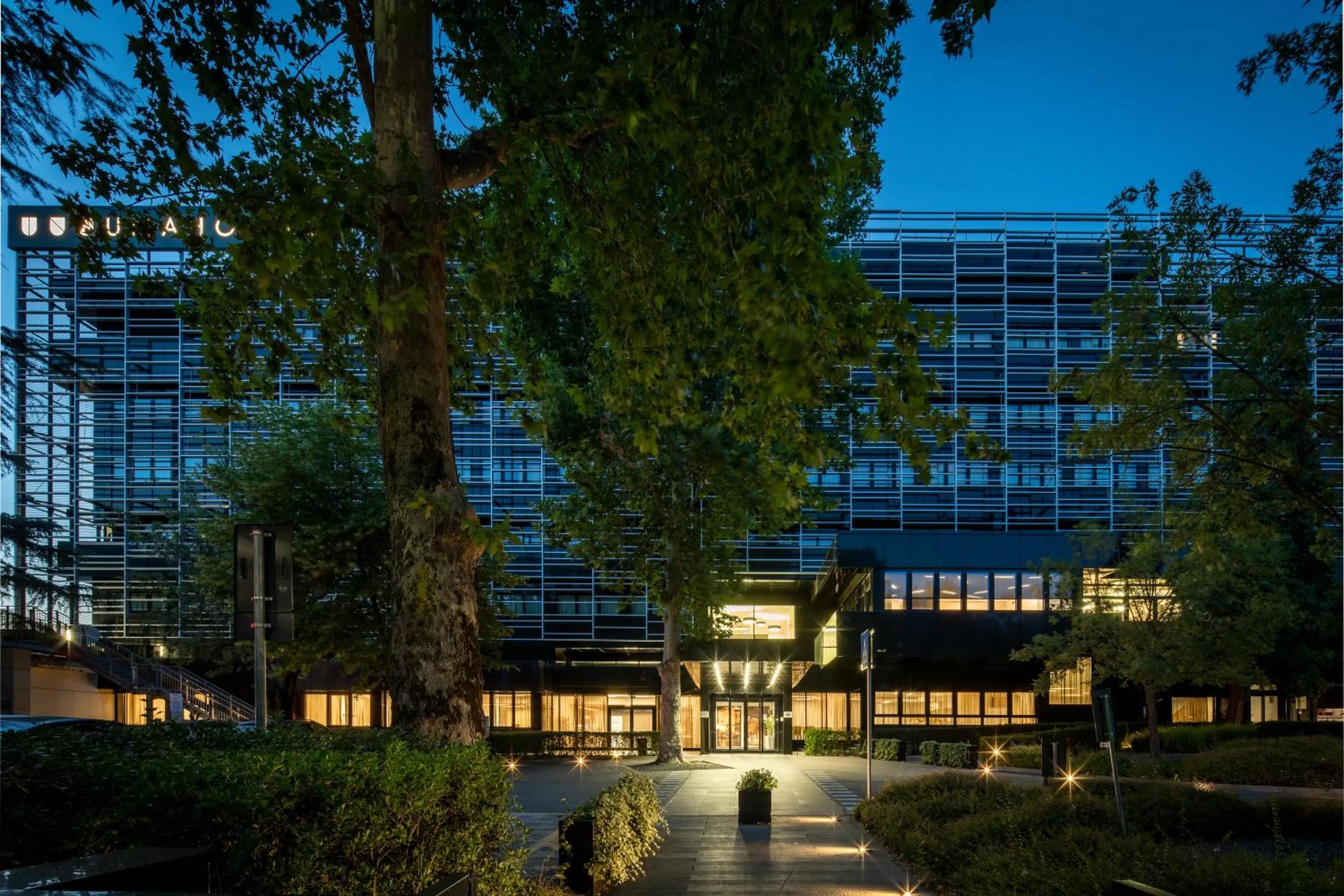 Property building in UNA Hotels Bologna Fiera