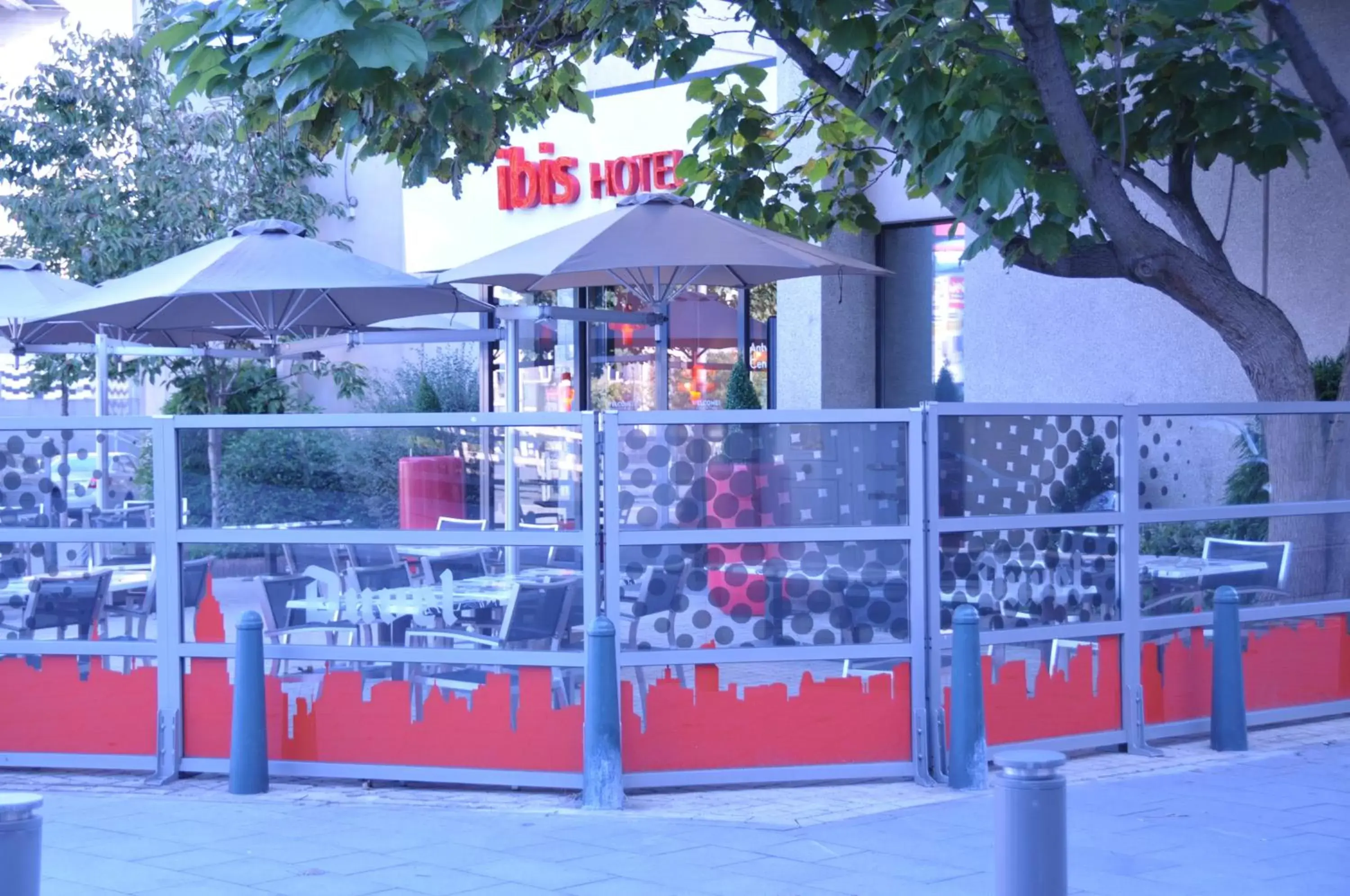 Facade/entrance in ibis Antwerpen Centrum