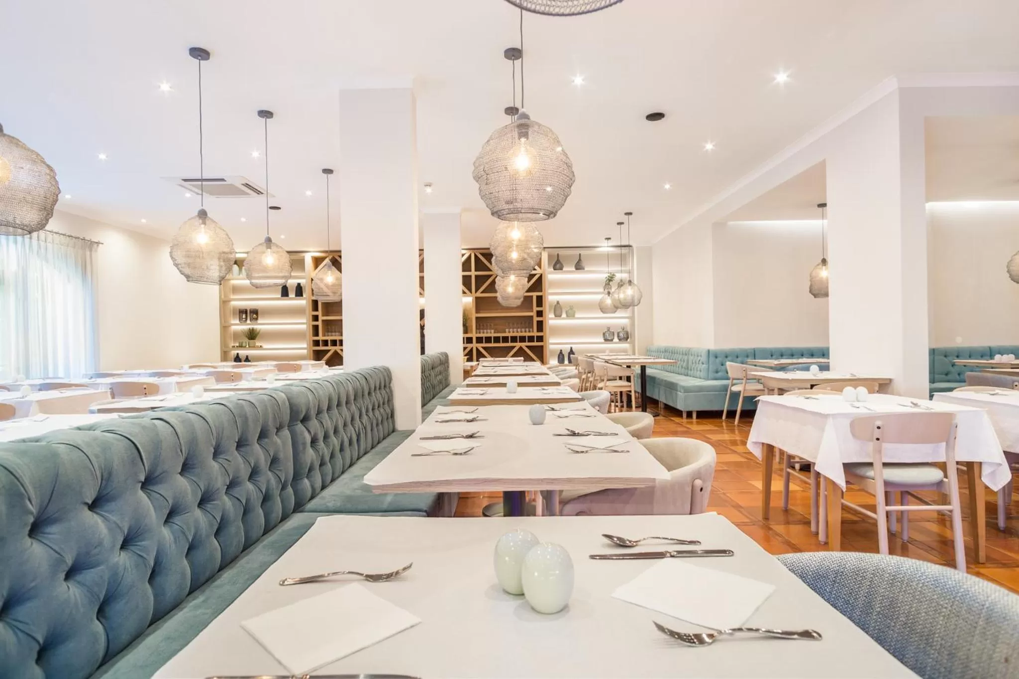 Restaurant/places to eat in Mirachoro Carvoeiro