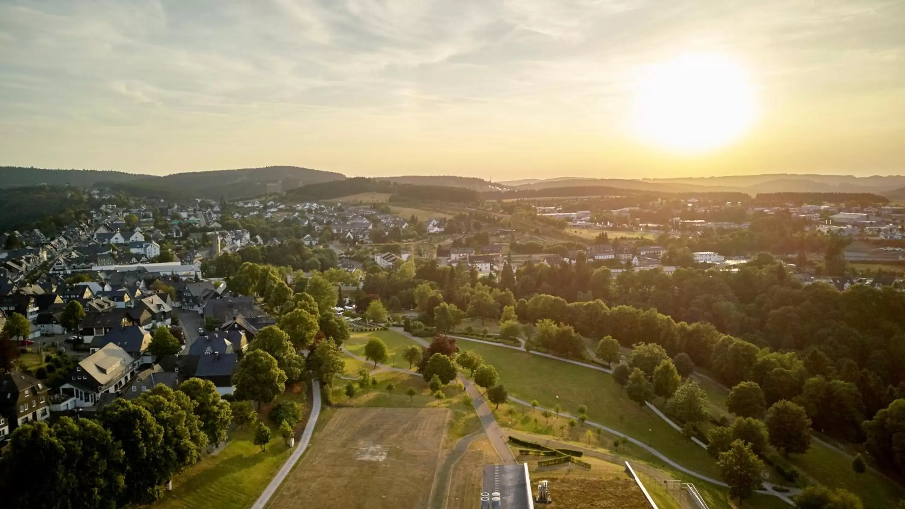 Mountain view, Bird's-eye View in Hotel Oversum Winterberg Ski- und Vital Resort