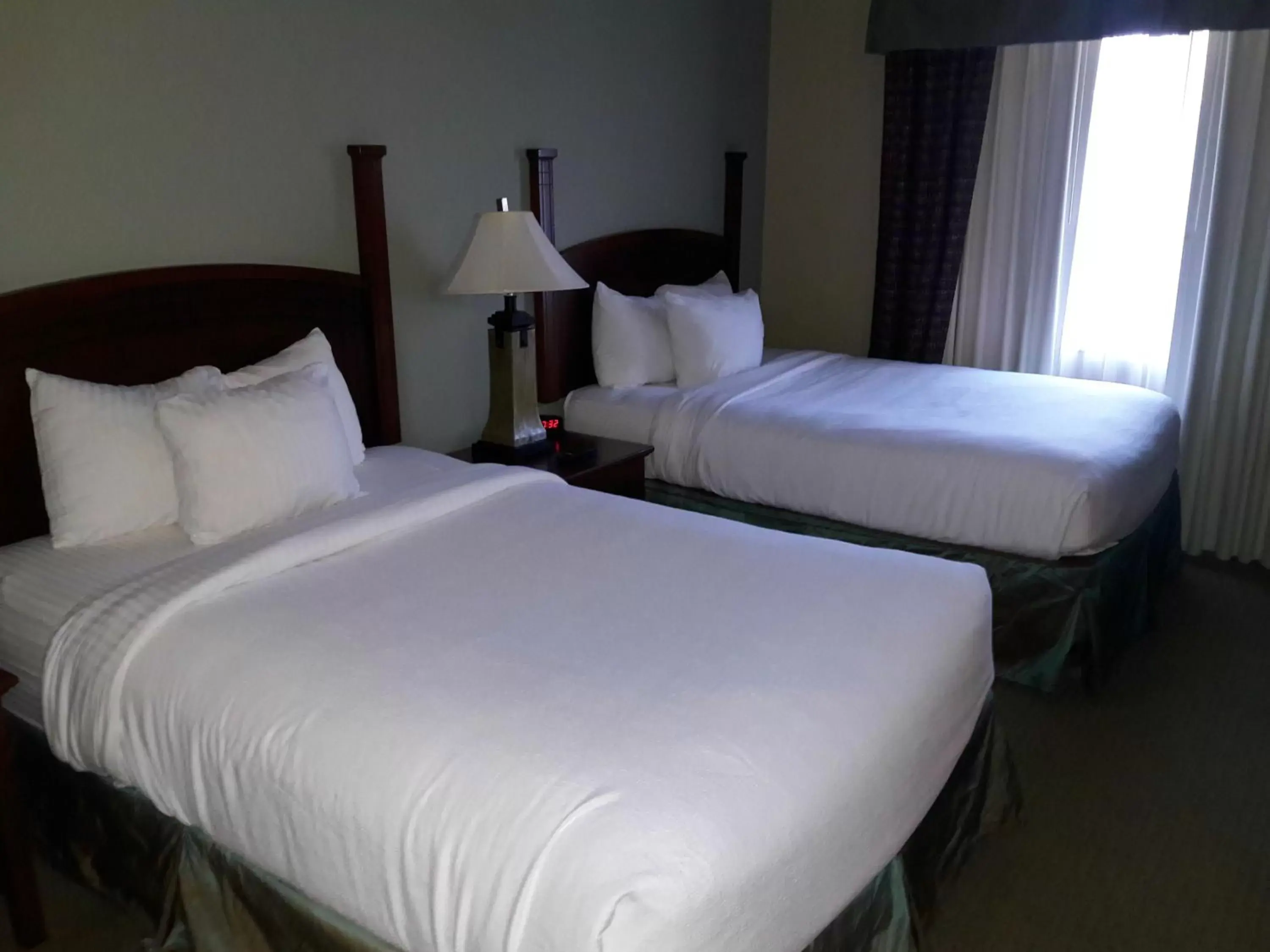 Bed in WeStay Suites - Covington/Mandeville