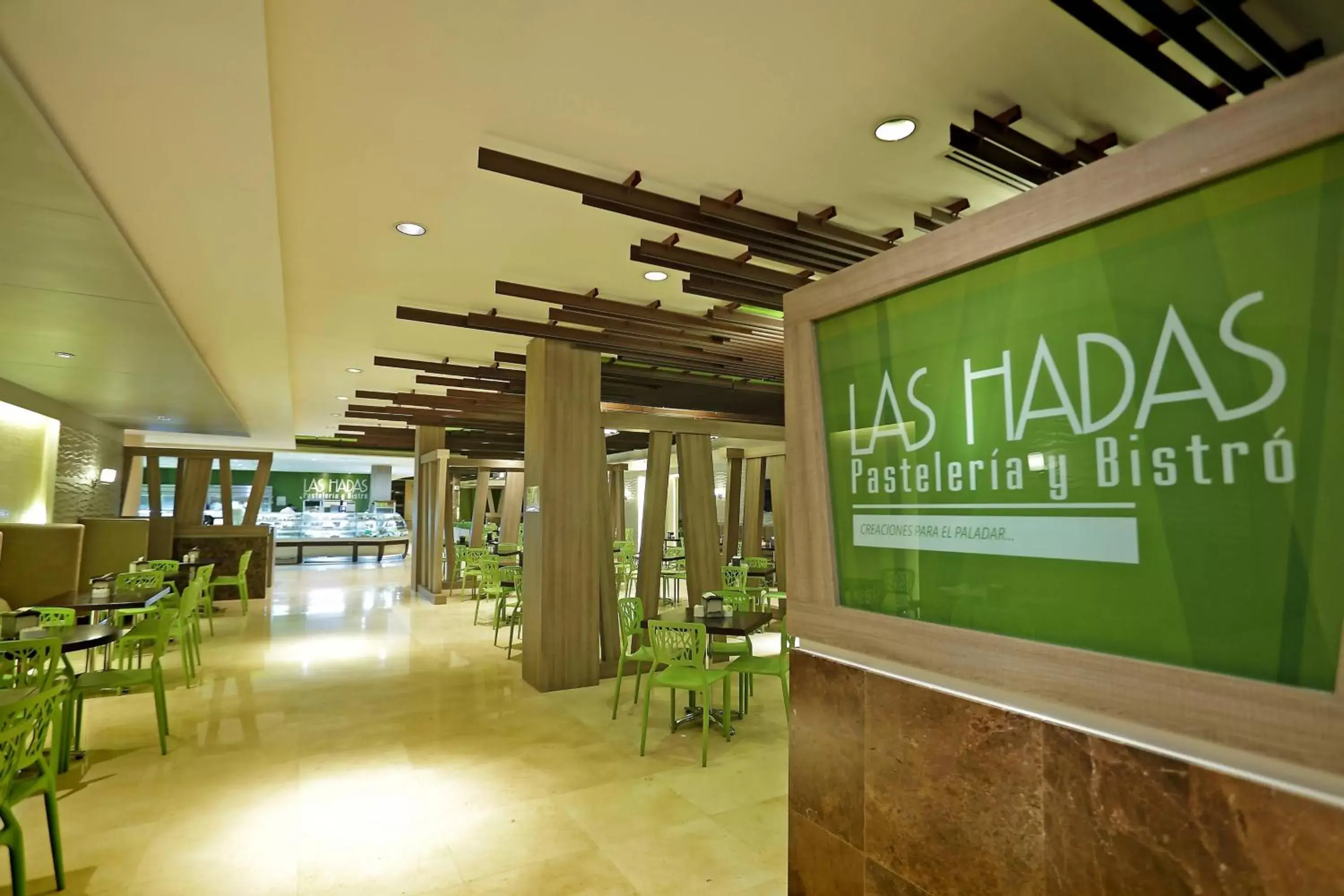 Restaurant/places to eat in Sheraton Grand Panama