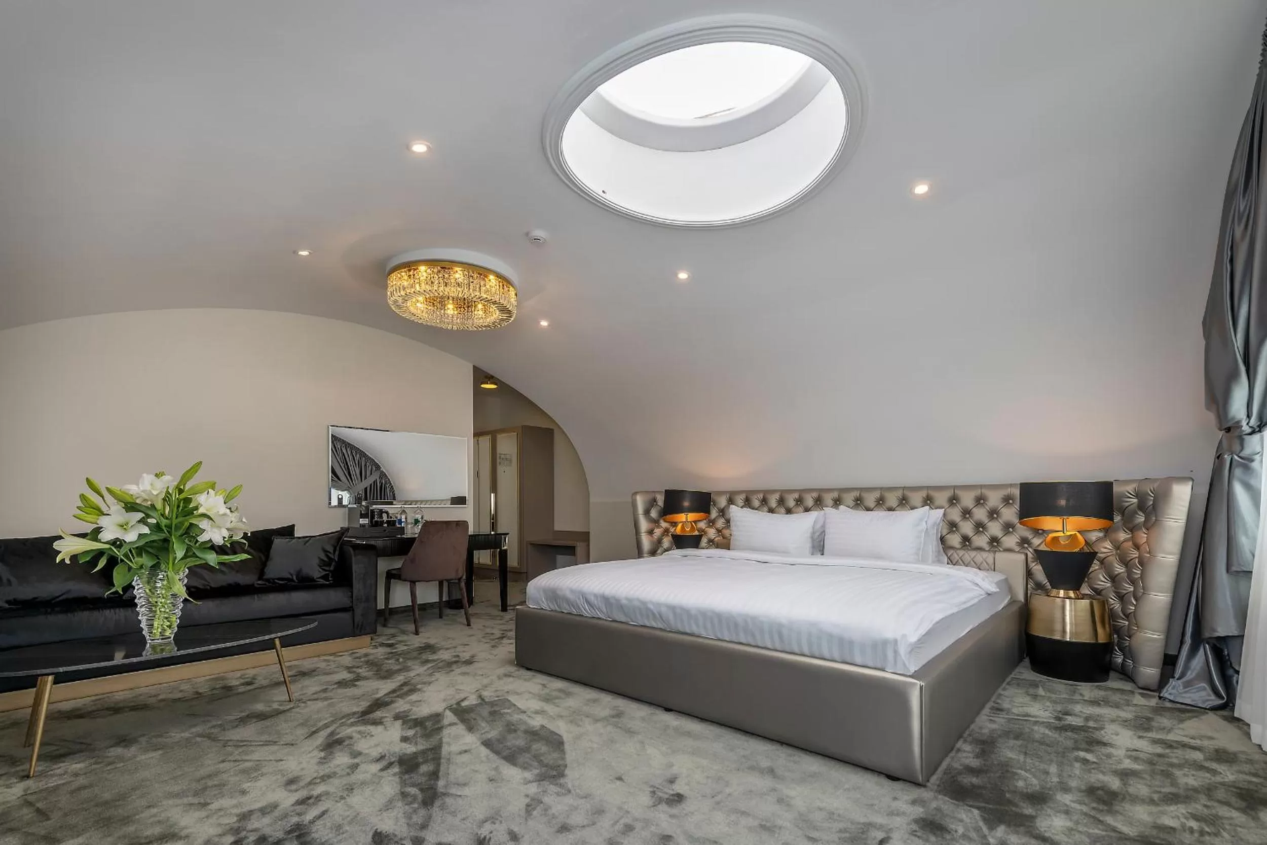 Bedroom, Bed in St Palace Hotel