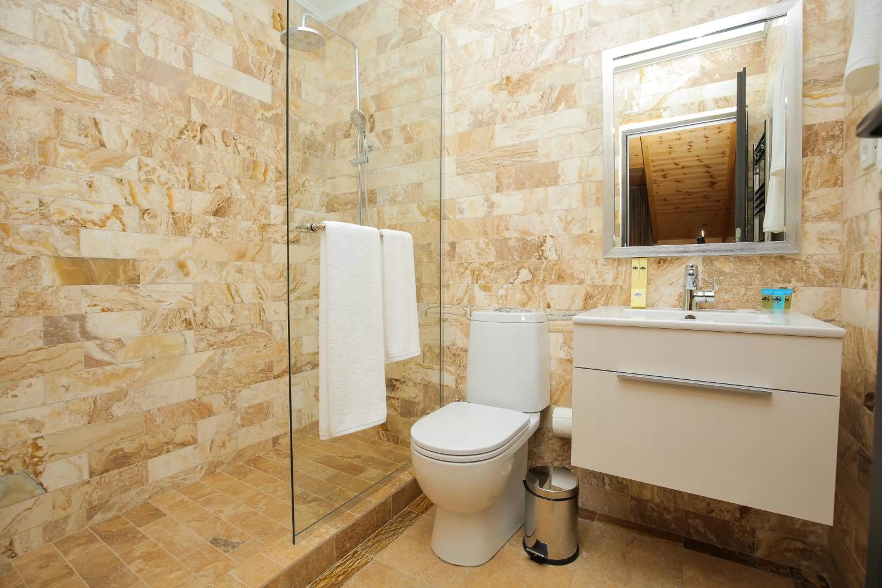 King Suite with Balcony in CHALET DILIJAN Hotel & Restauarant