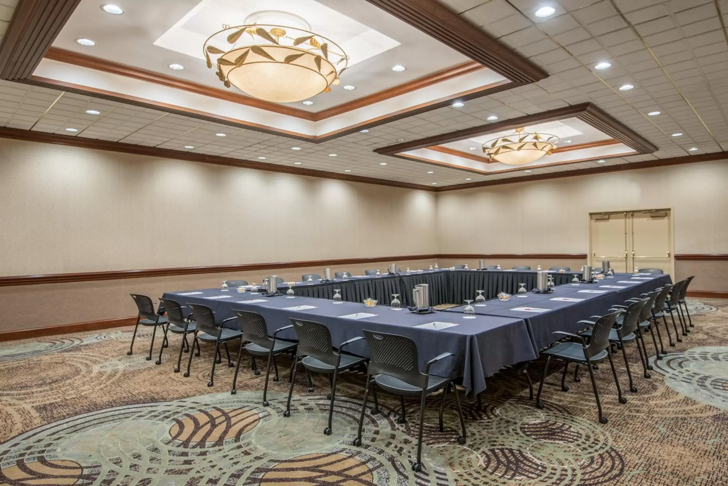 Banquet/Function facilities in Crowne Plaza Hotel Knoxville, an IHG Hotel
