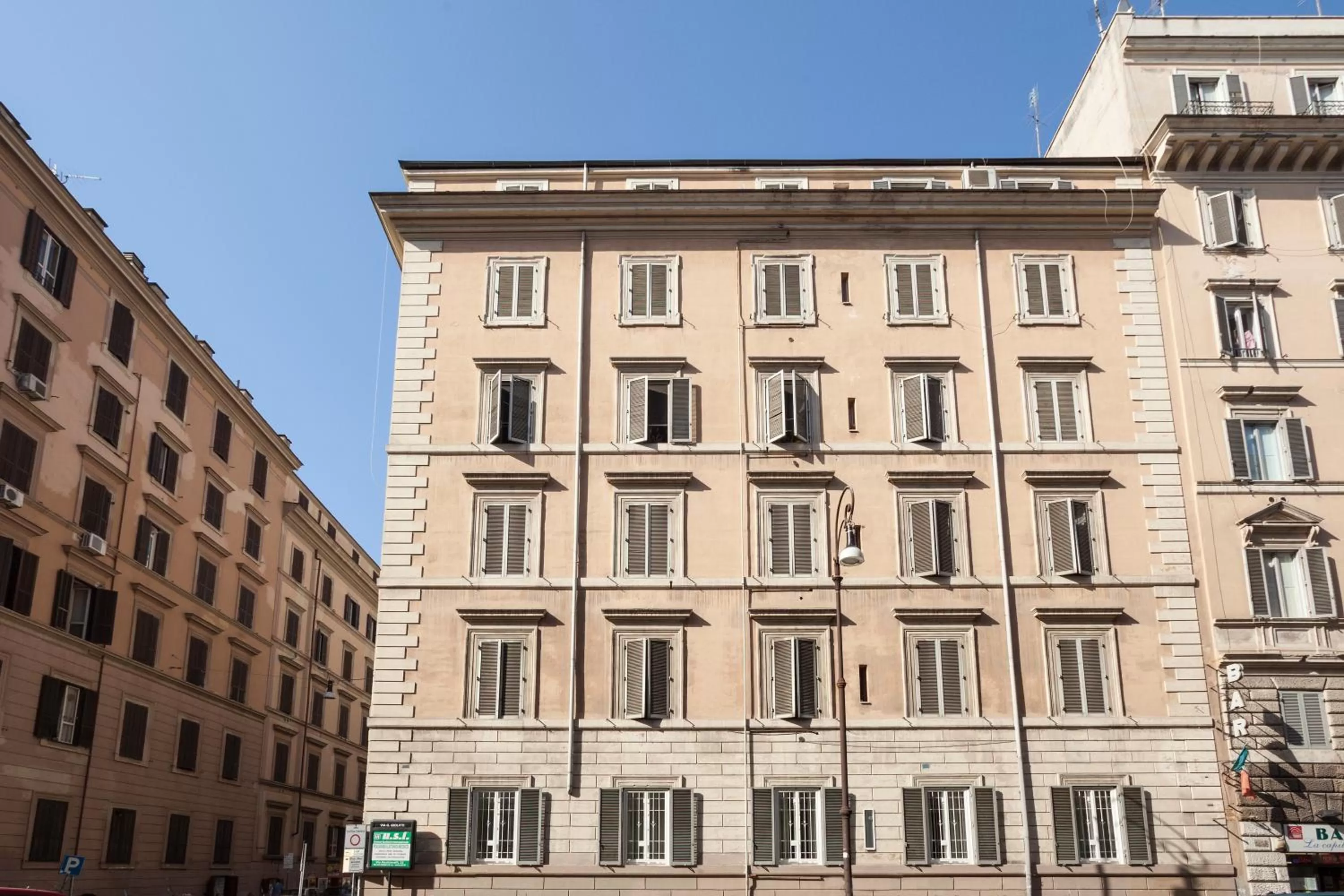 Facade/entrance in Hotel Kennedy