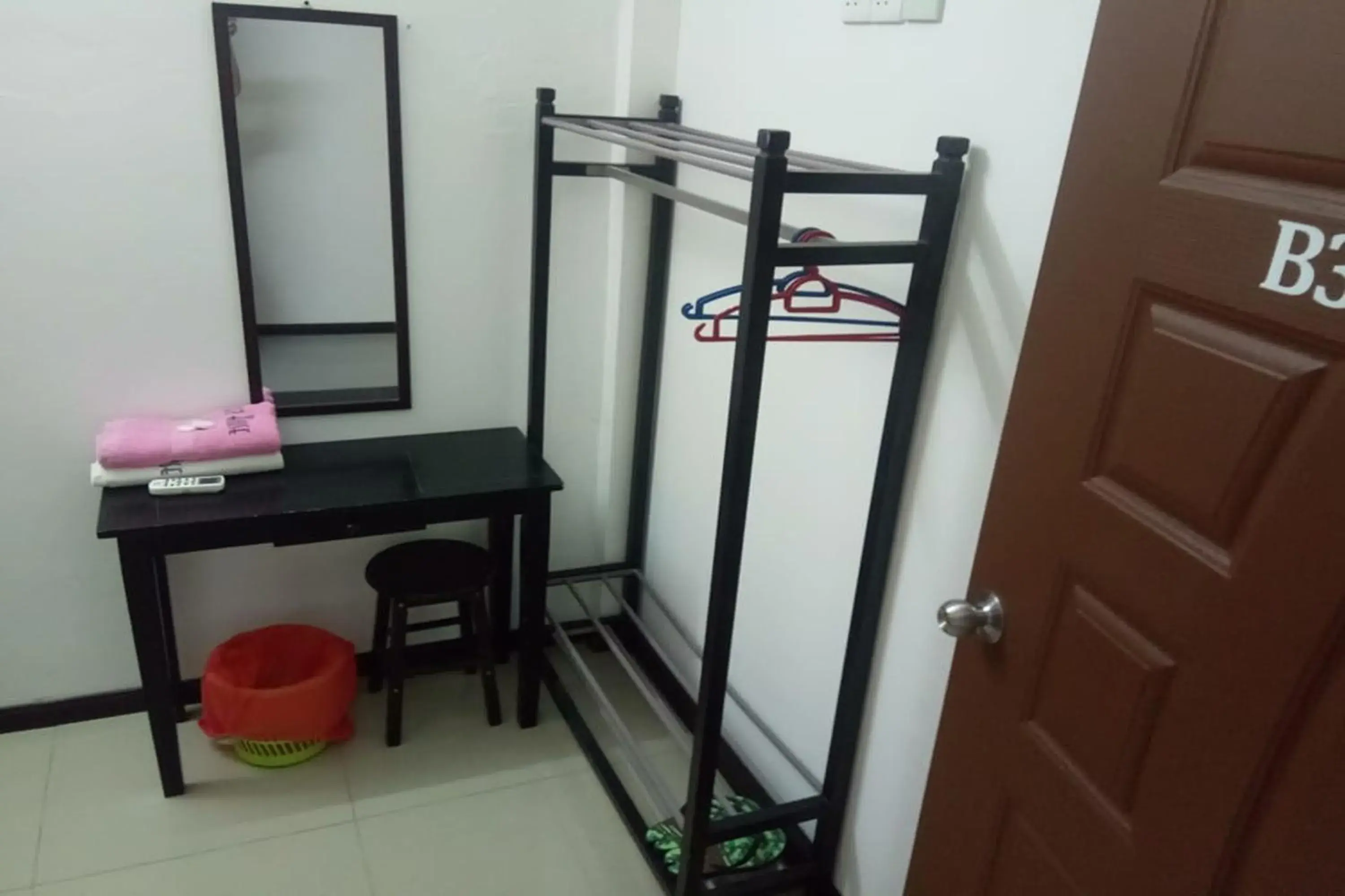 Bedroom, Bunk Bed in Uncle Guest House