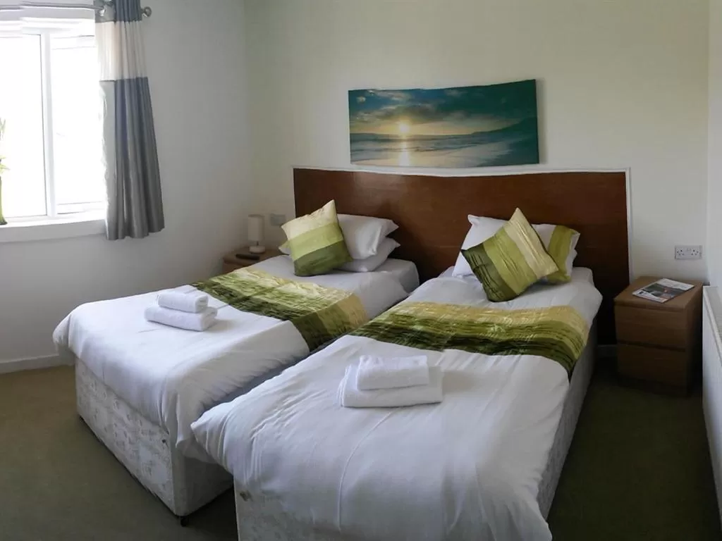 Bedroom, Bed in County Hotel