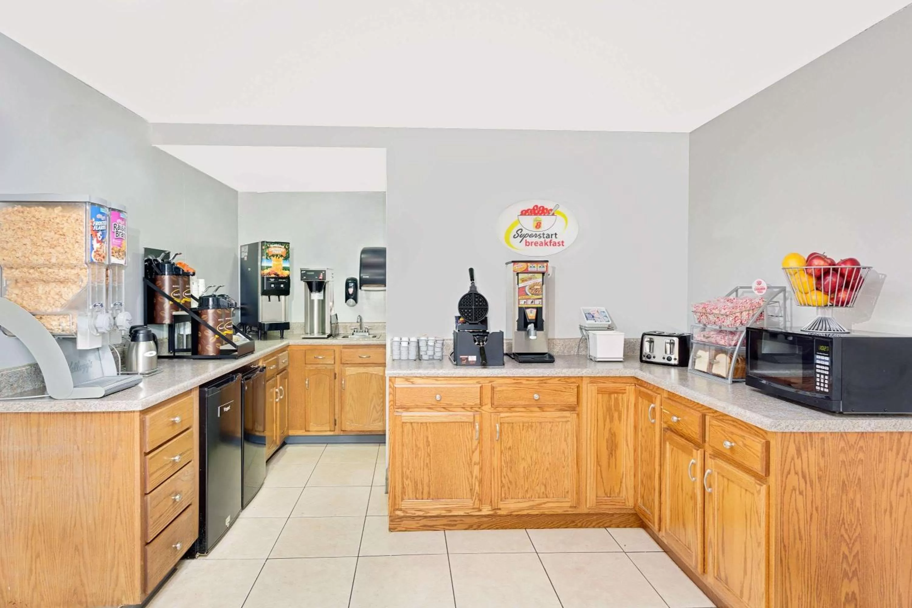 Restaurant/places to eat in Super 8 by Wyndham Athens