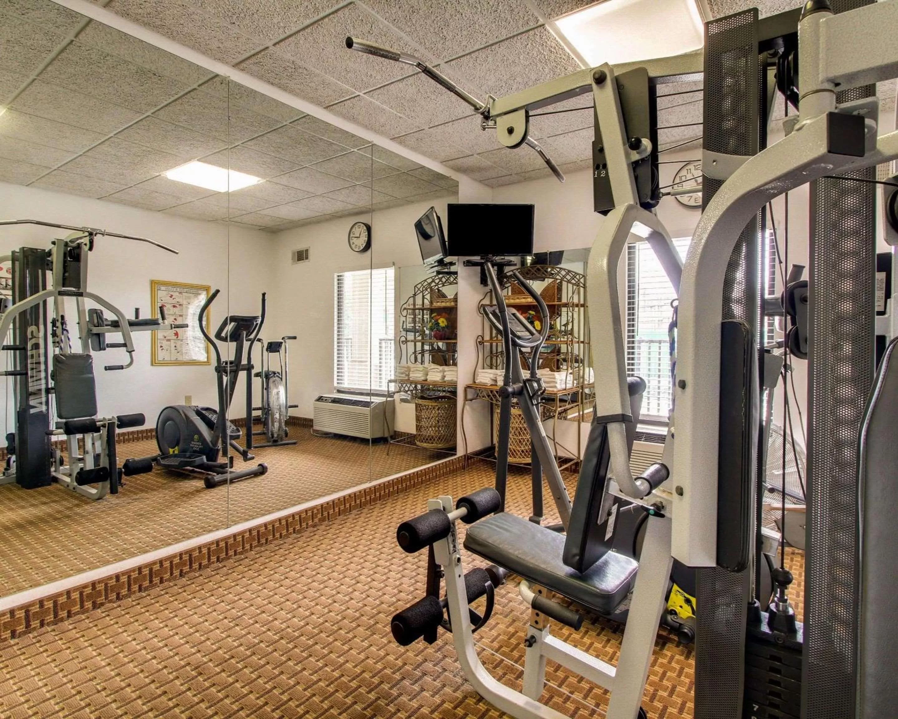 Fitness centre/facilities in Quality Inn & Suites Clinton - Jackson West