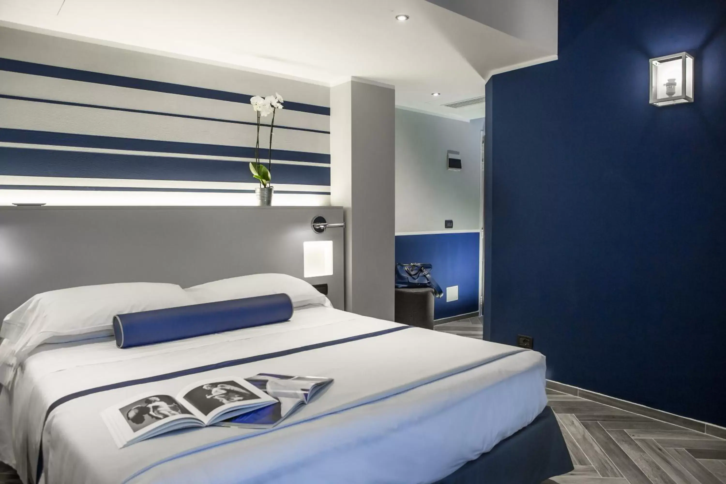 Family Room with Sea View in Regina Elena Dependance Family Room with Sea View in Regina Elena Dependance