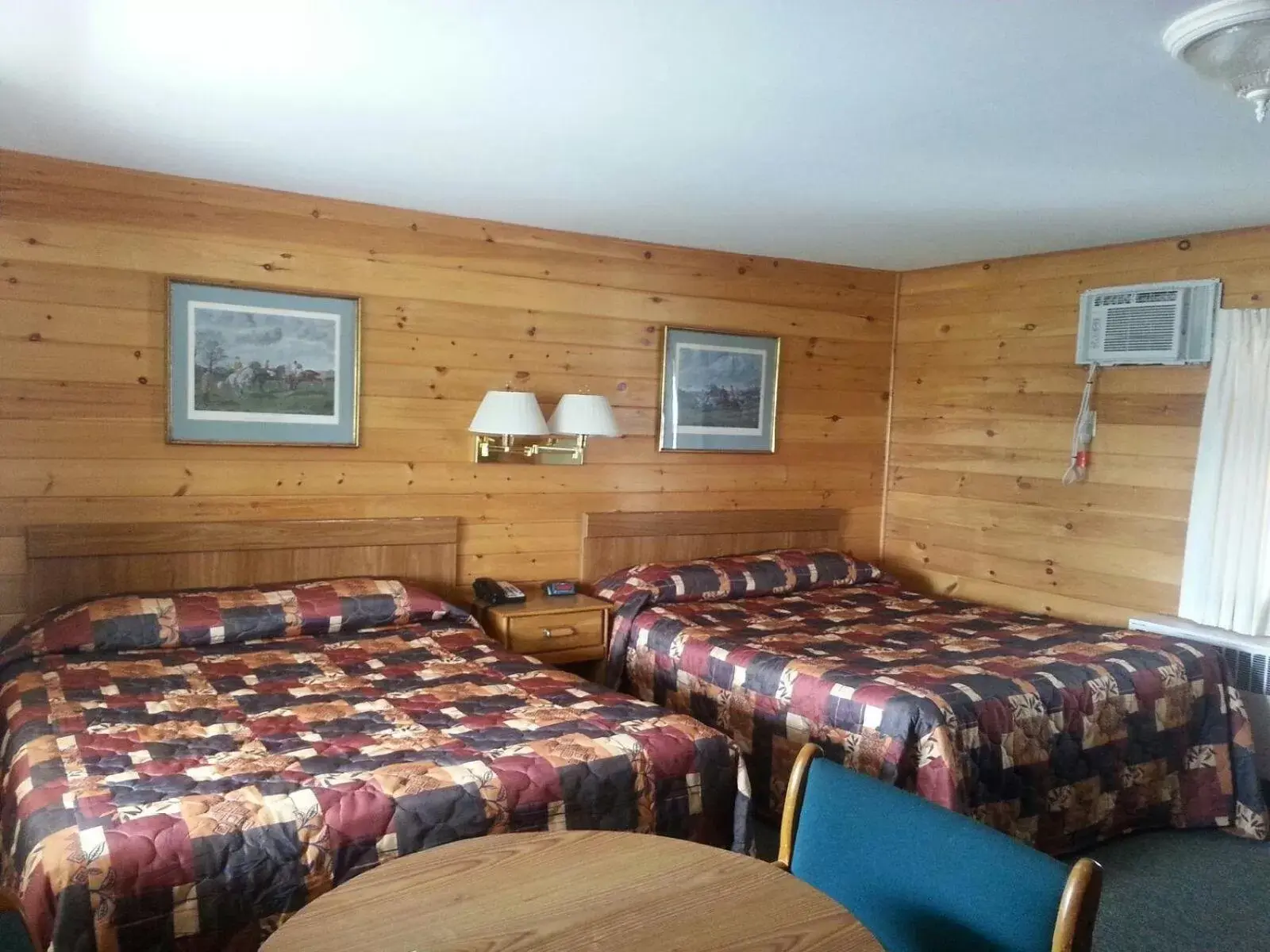 Queen Room with Balcony in Clark's Beach Motel
