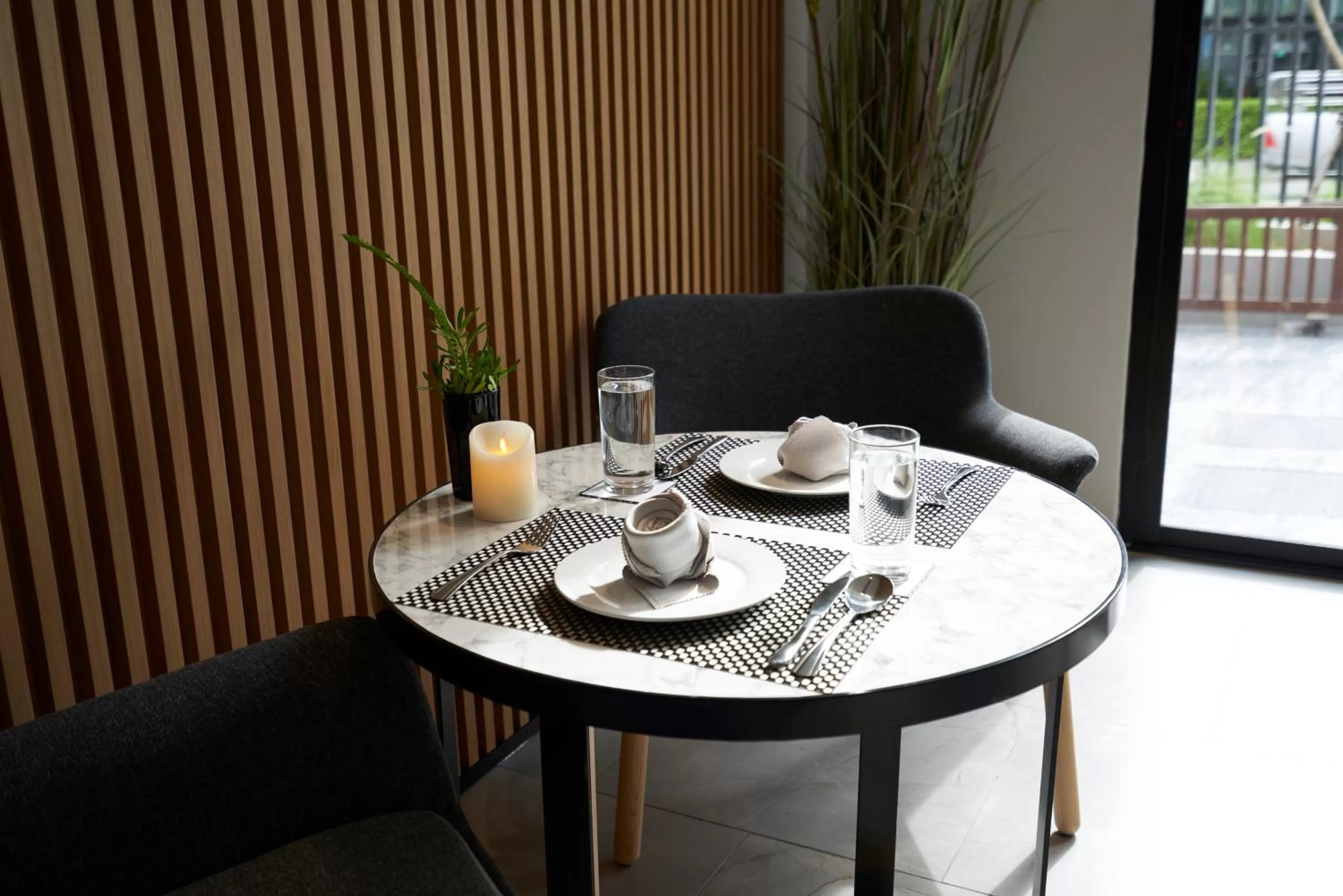 Communal lounge/ TV room in Has Pattaya