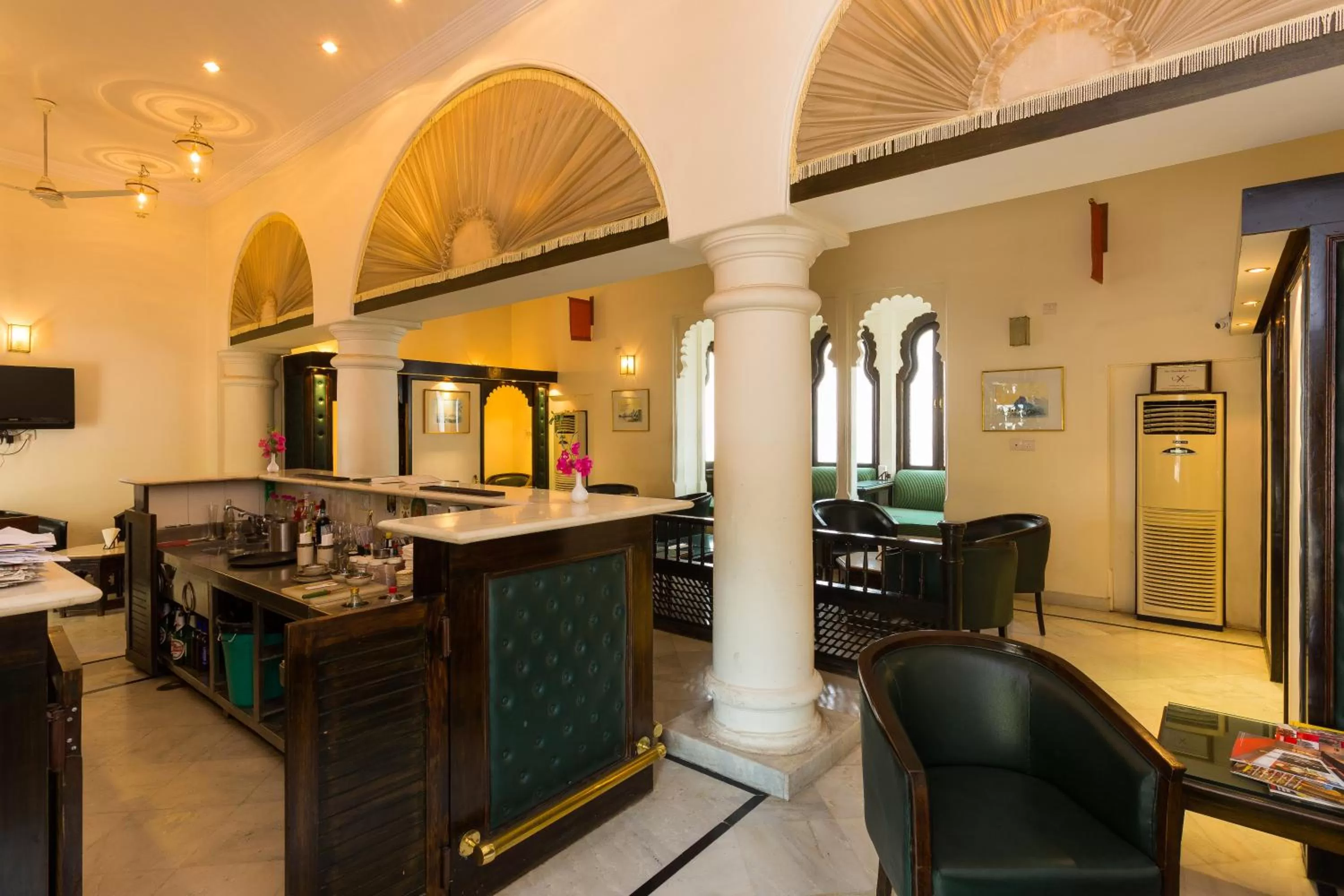 Lounge or bar in Garden Hotel - Heritage by HRH Group of Hotels