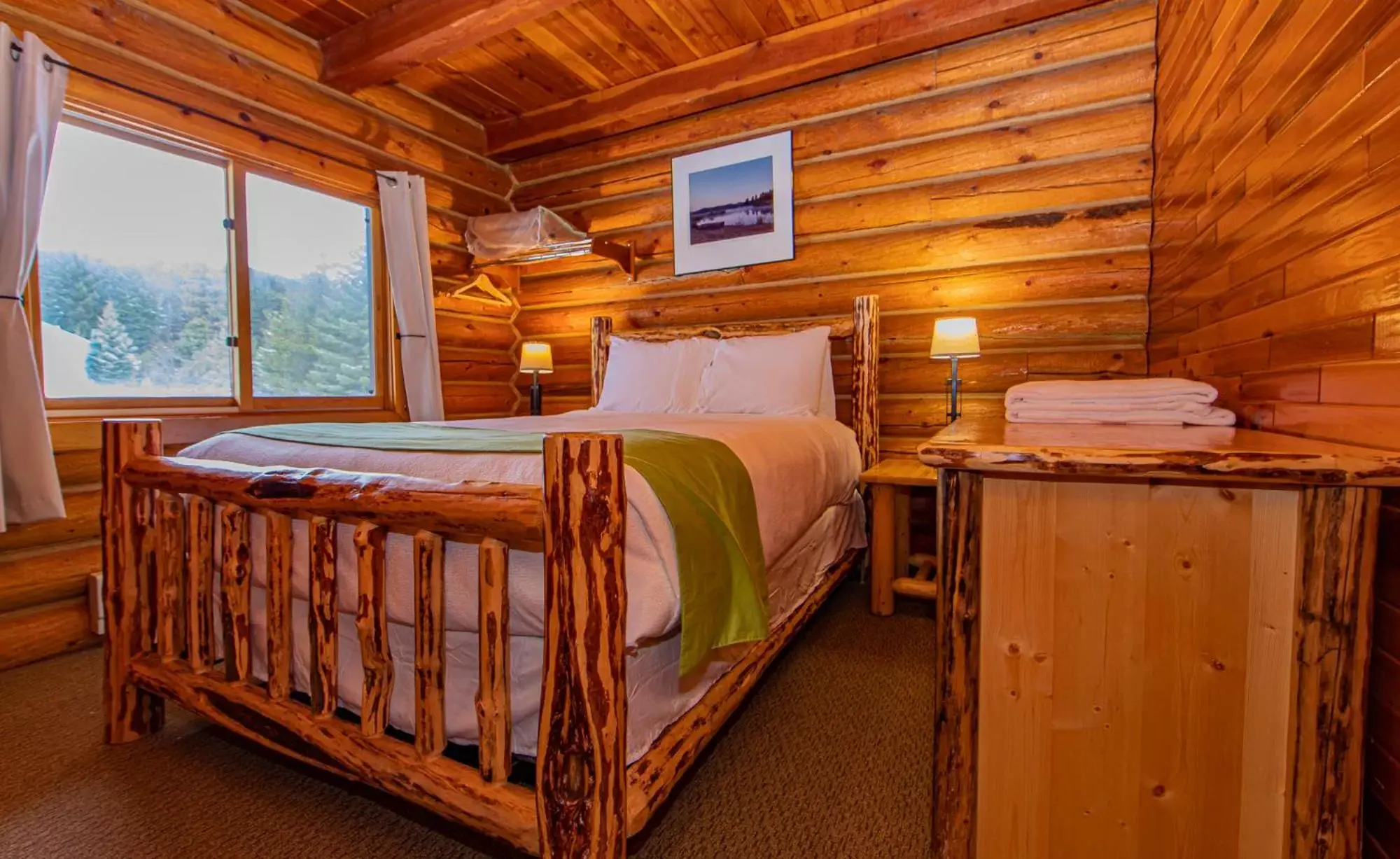 Bed in Cooper Spur Mountain Resort