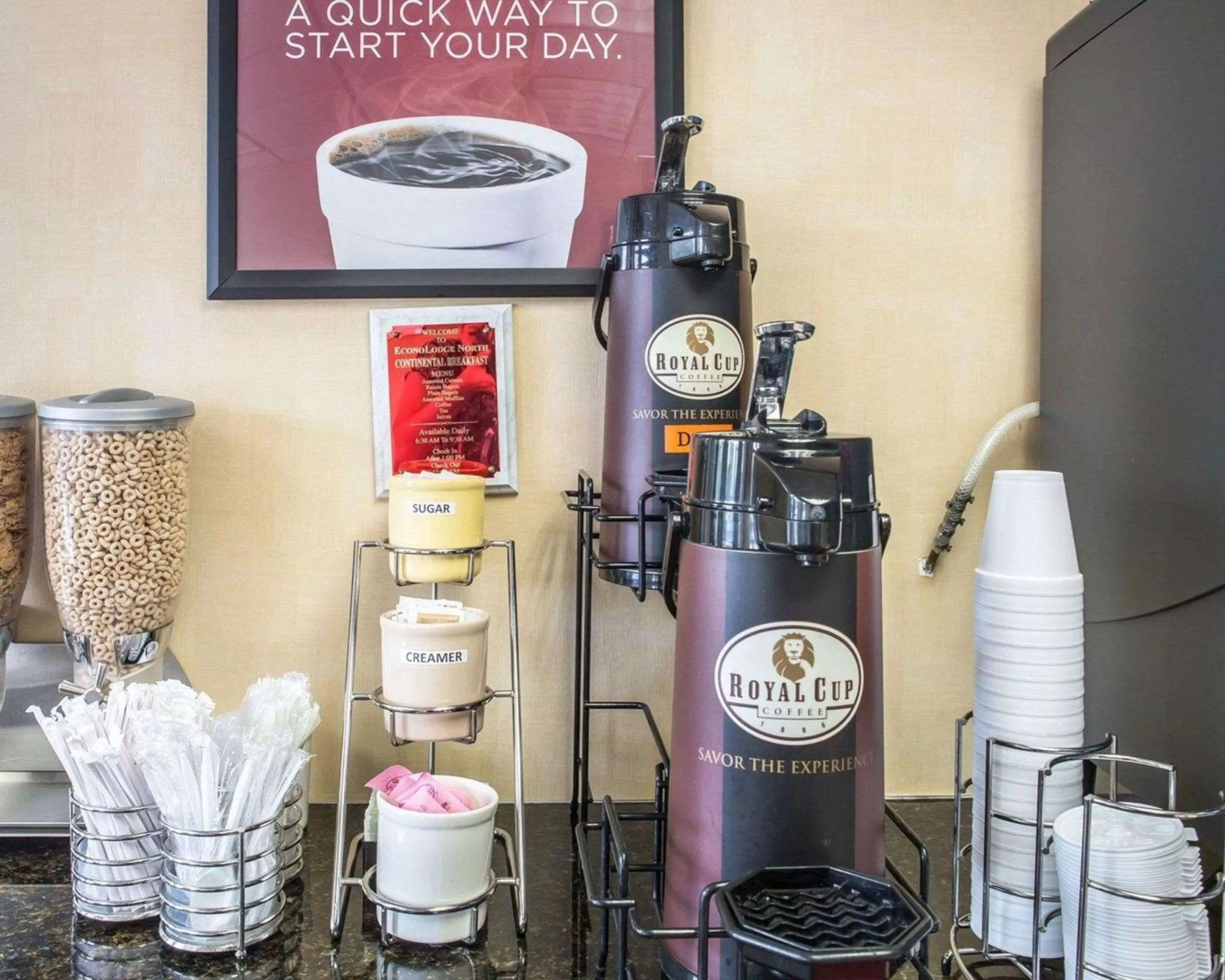 Restaurant/places to eat in Econo Lodge Knoxville North