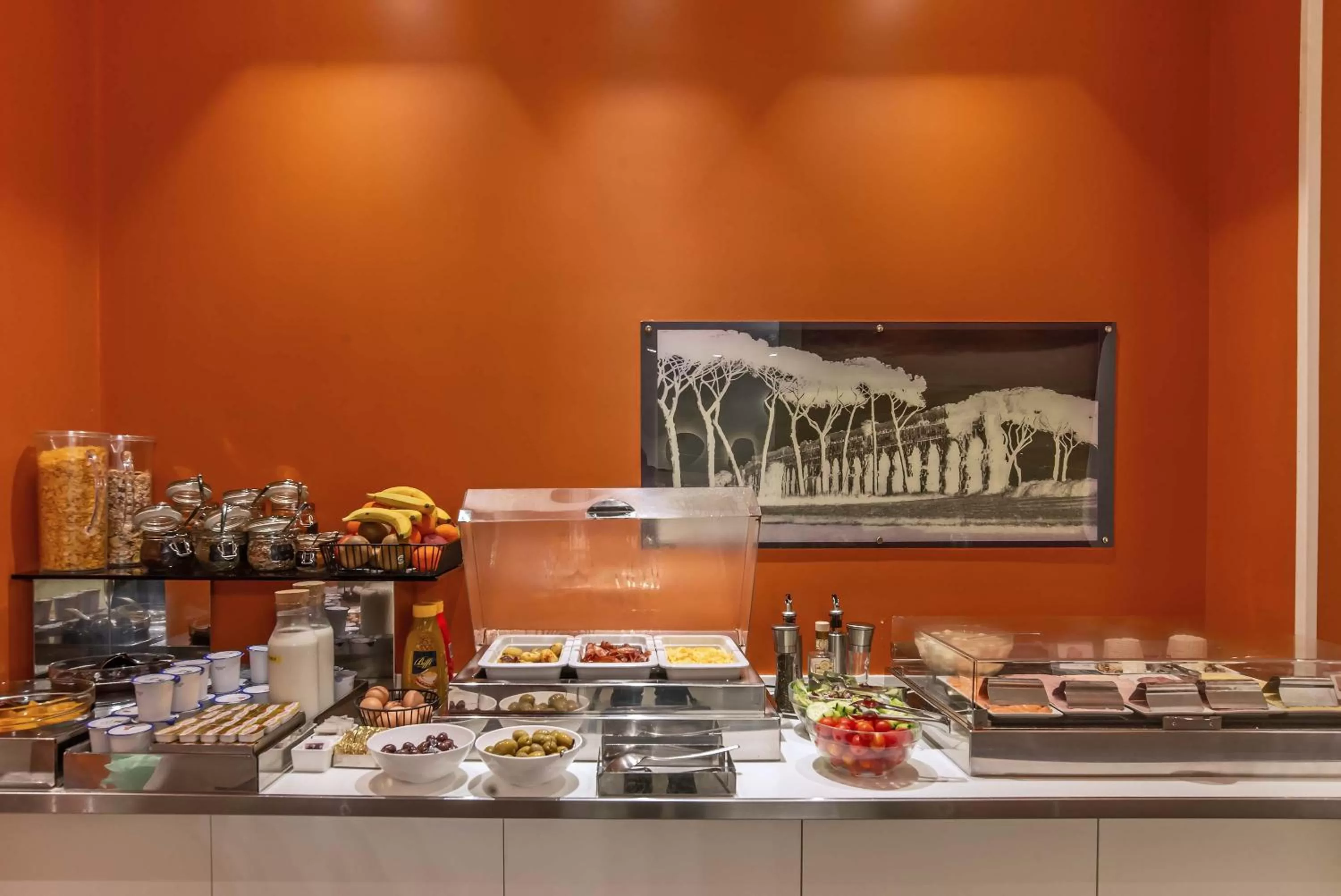 Breakfast in Hotel White