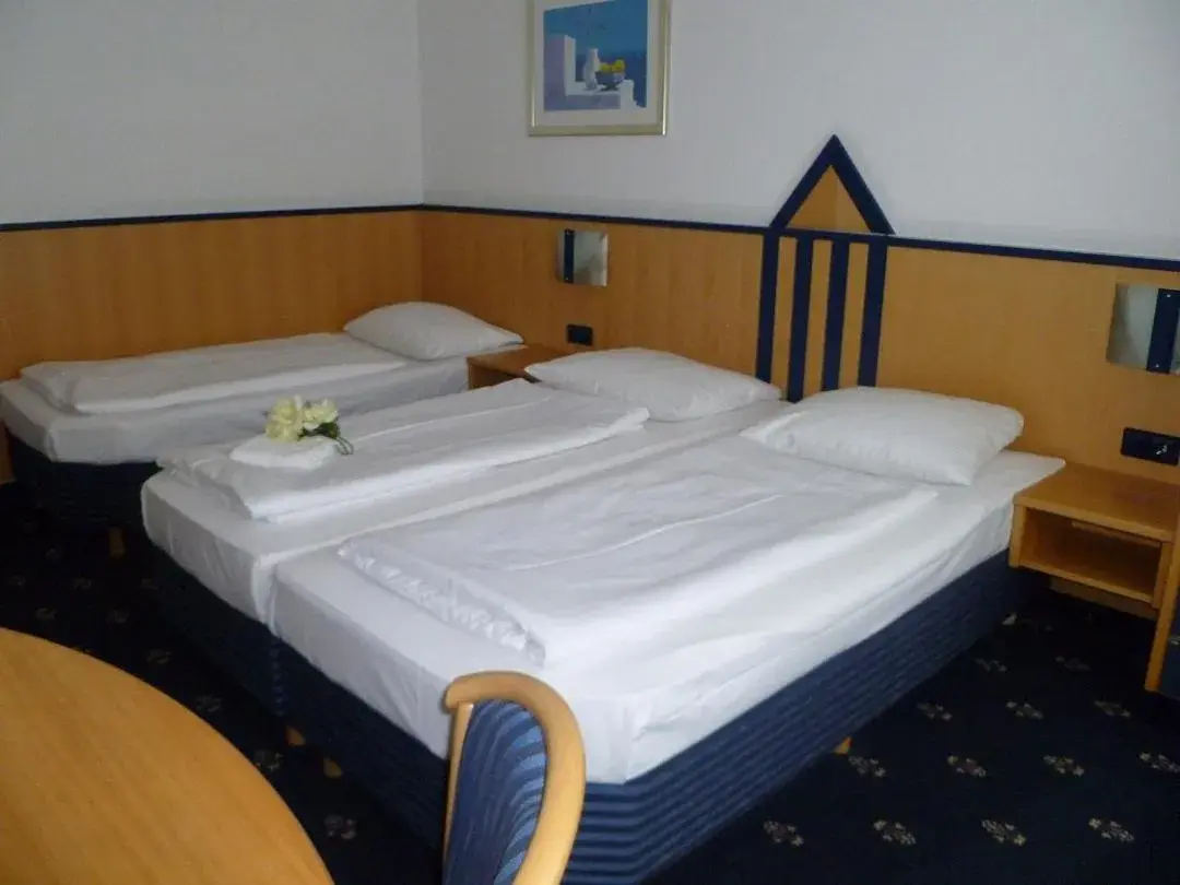 Bed in Hotel am Feuersee