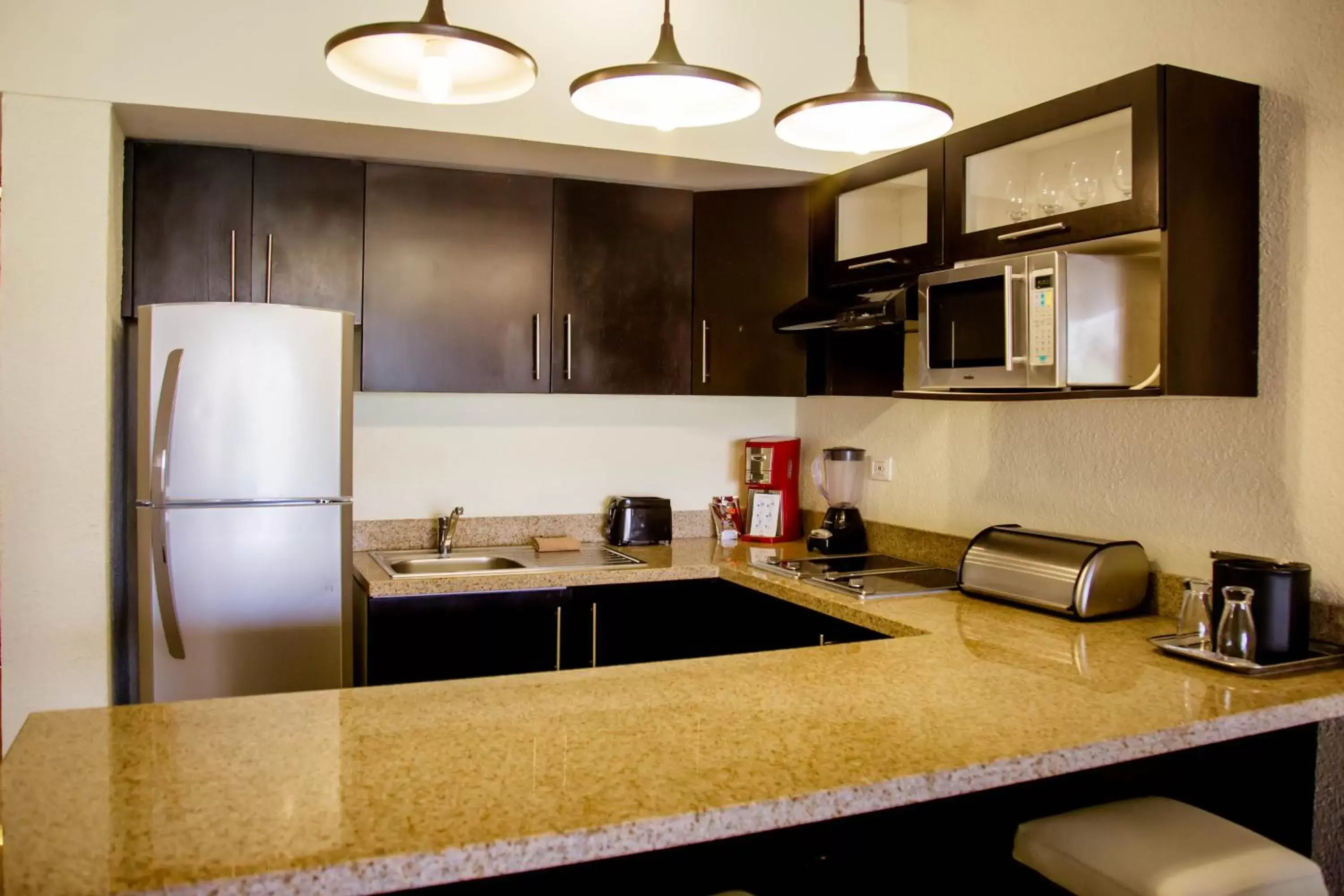 Kitchen or kitchenette, Kitchen/Kitchenette in Casa Dorada Los Cabos Resort & Spa