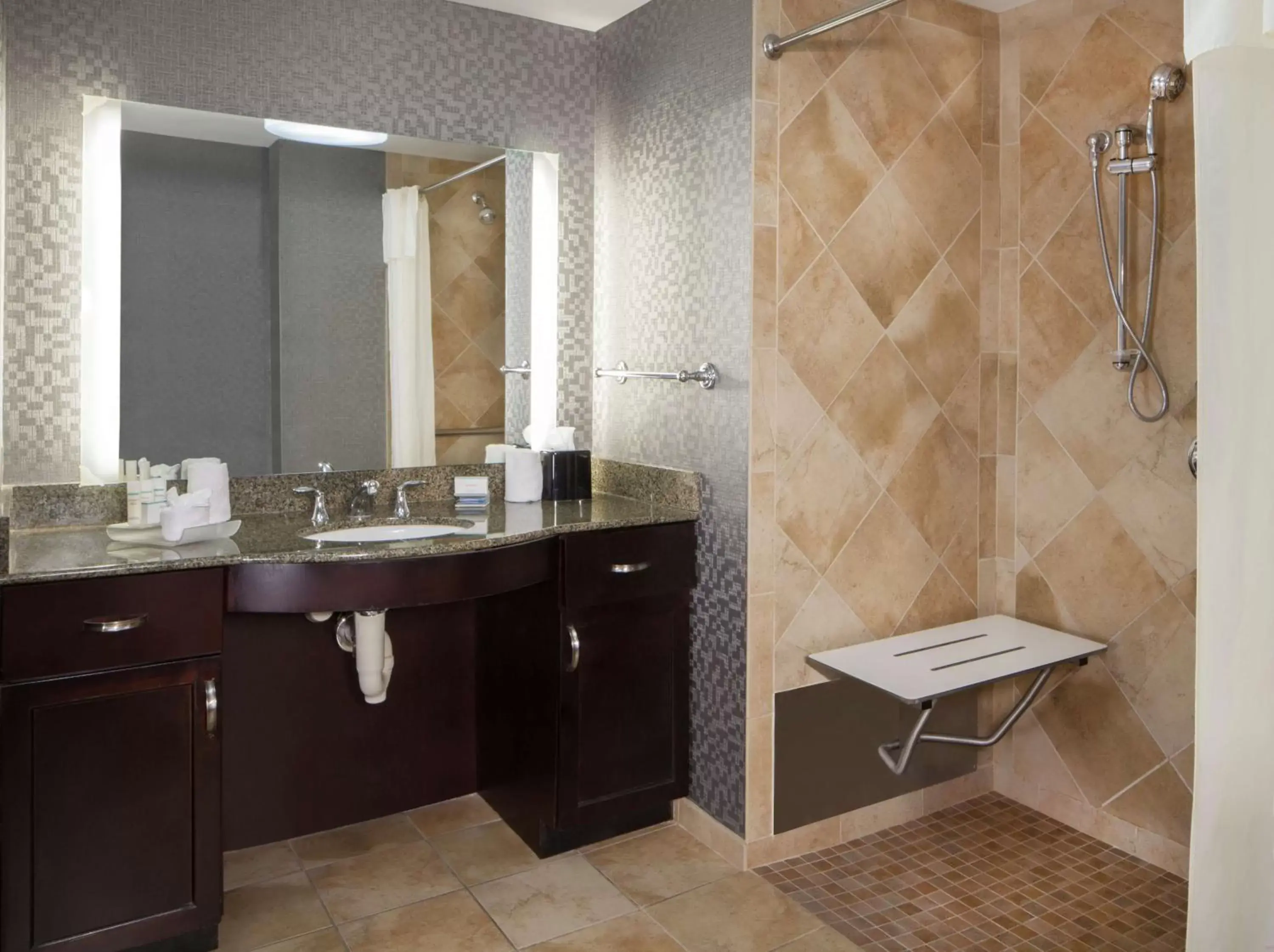 Bathroom in Homewood Suites by Hilton Pittsburgh-Southpointe