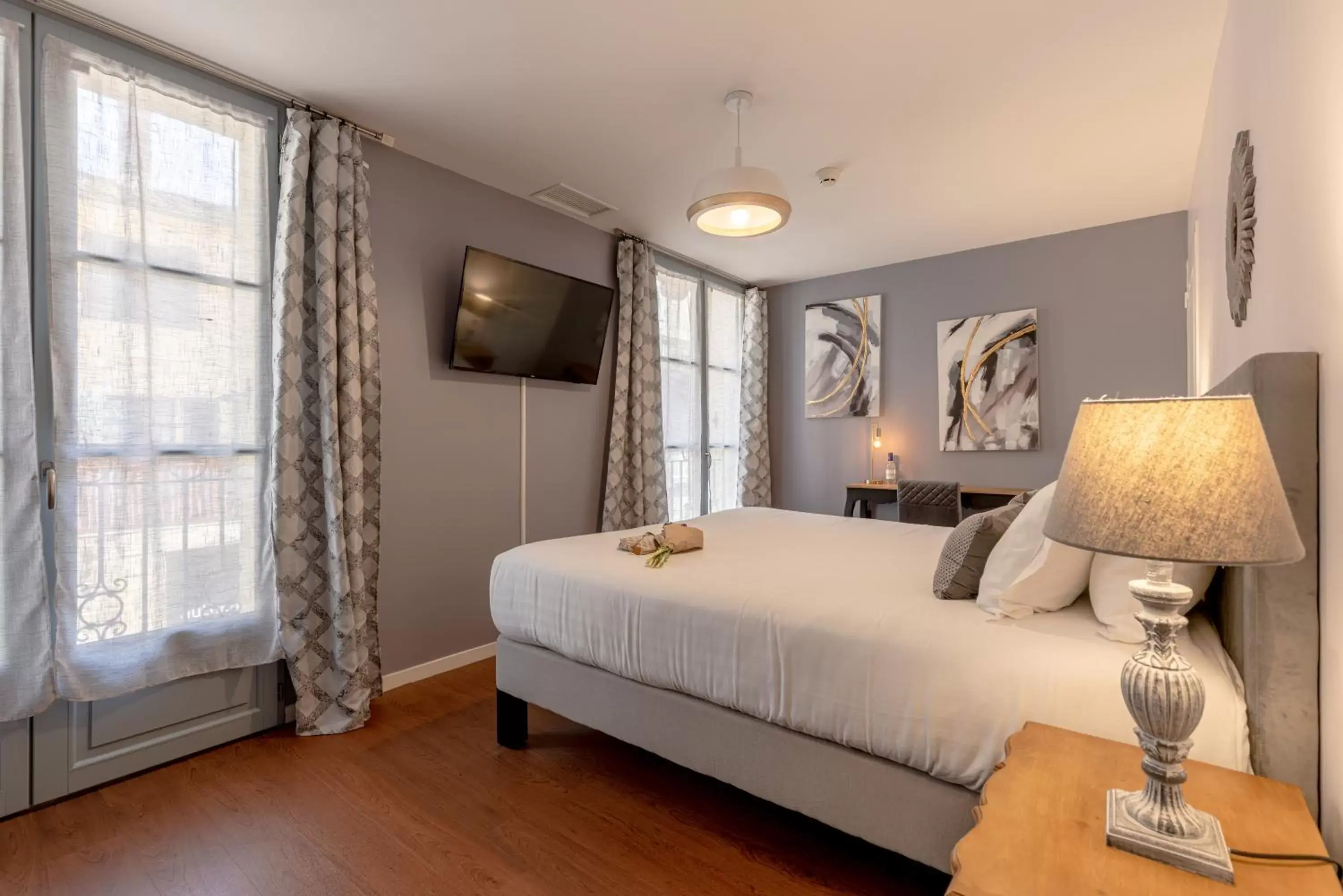 Bed in Hotel-Restaurant des Augustins - Cosy Places by CC - Proche Sarlat