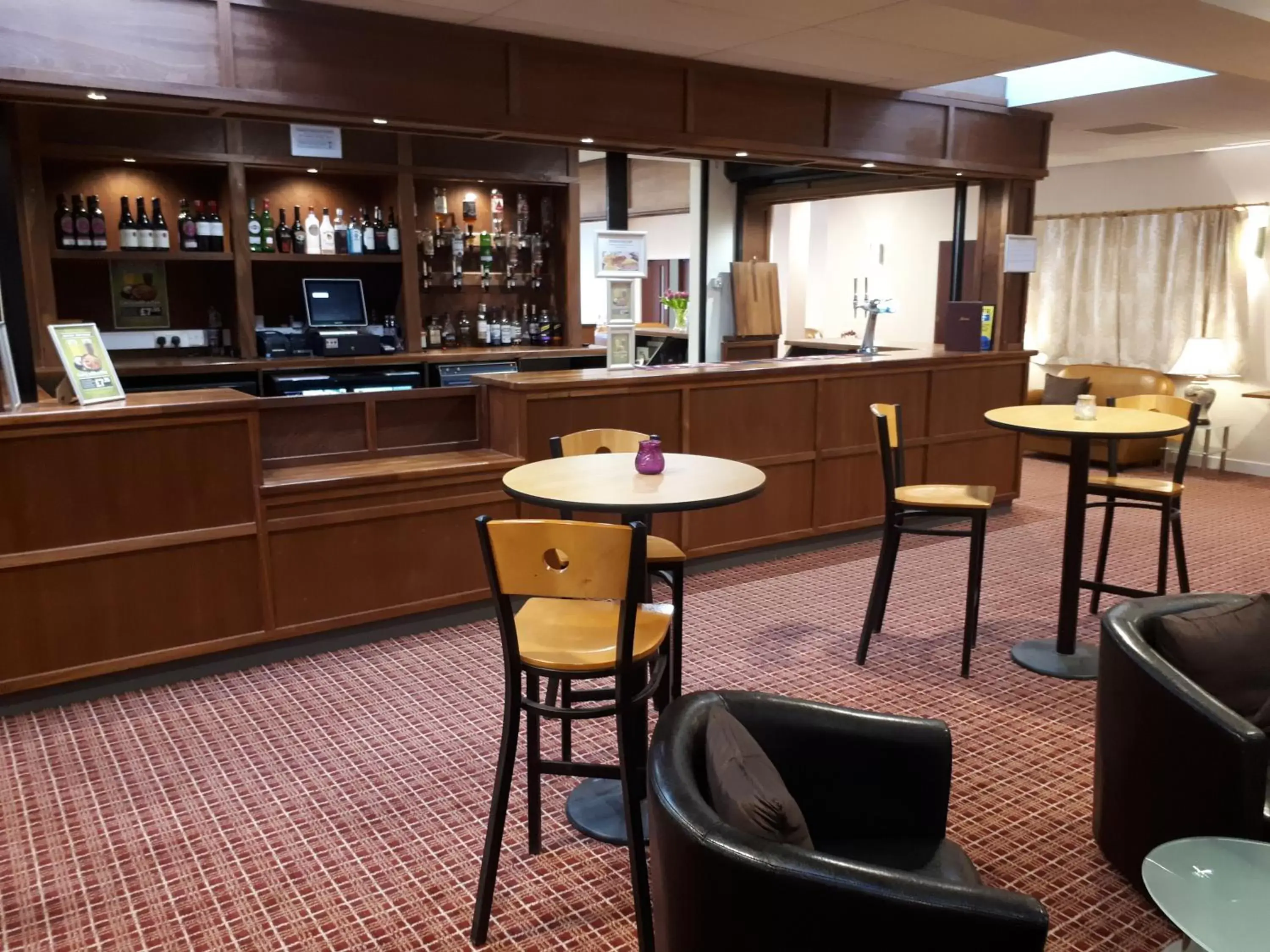 Restaurant/places to eat, Lounge/Bar in Britannia Hotel Aberdeen