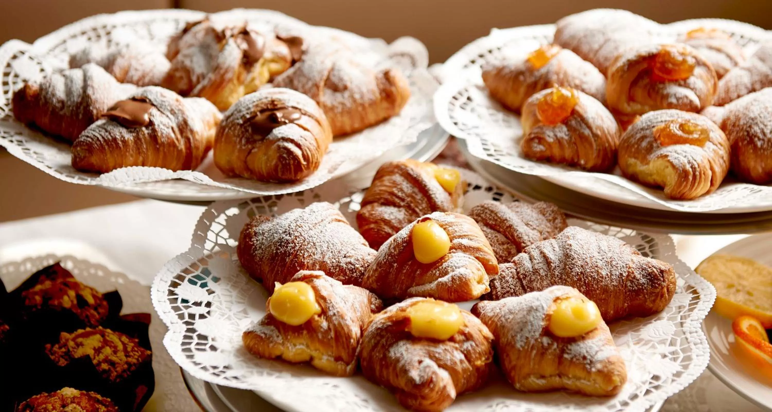 Continental breakfast in Harry's Bar Trevi Hotel & Restaurant