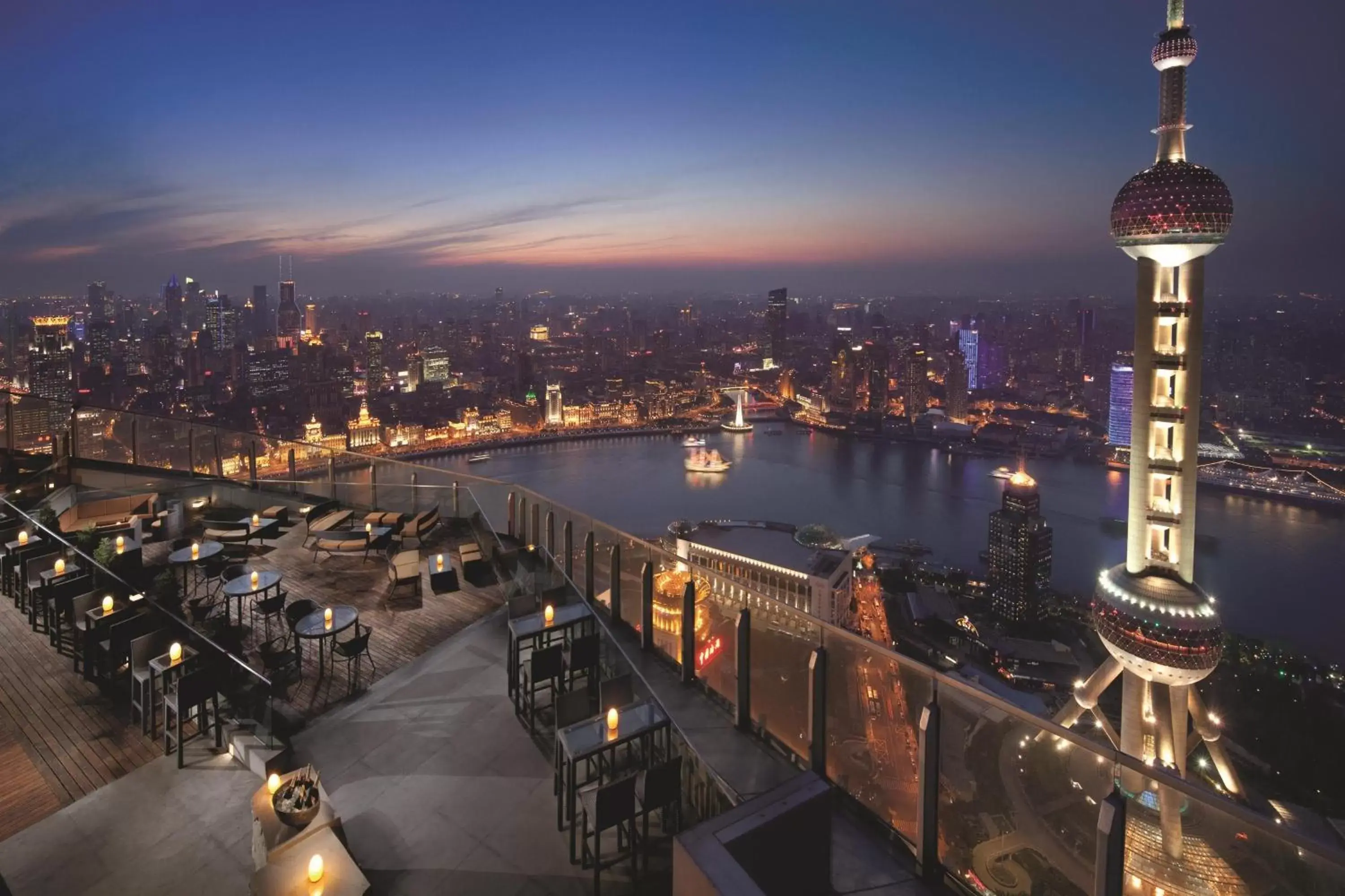 Restaurant/places to eat in The Ritz-Carlton Shanghai, Pudong