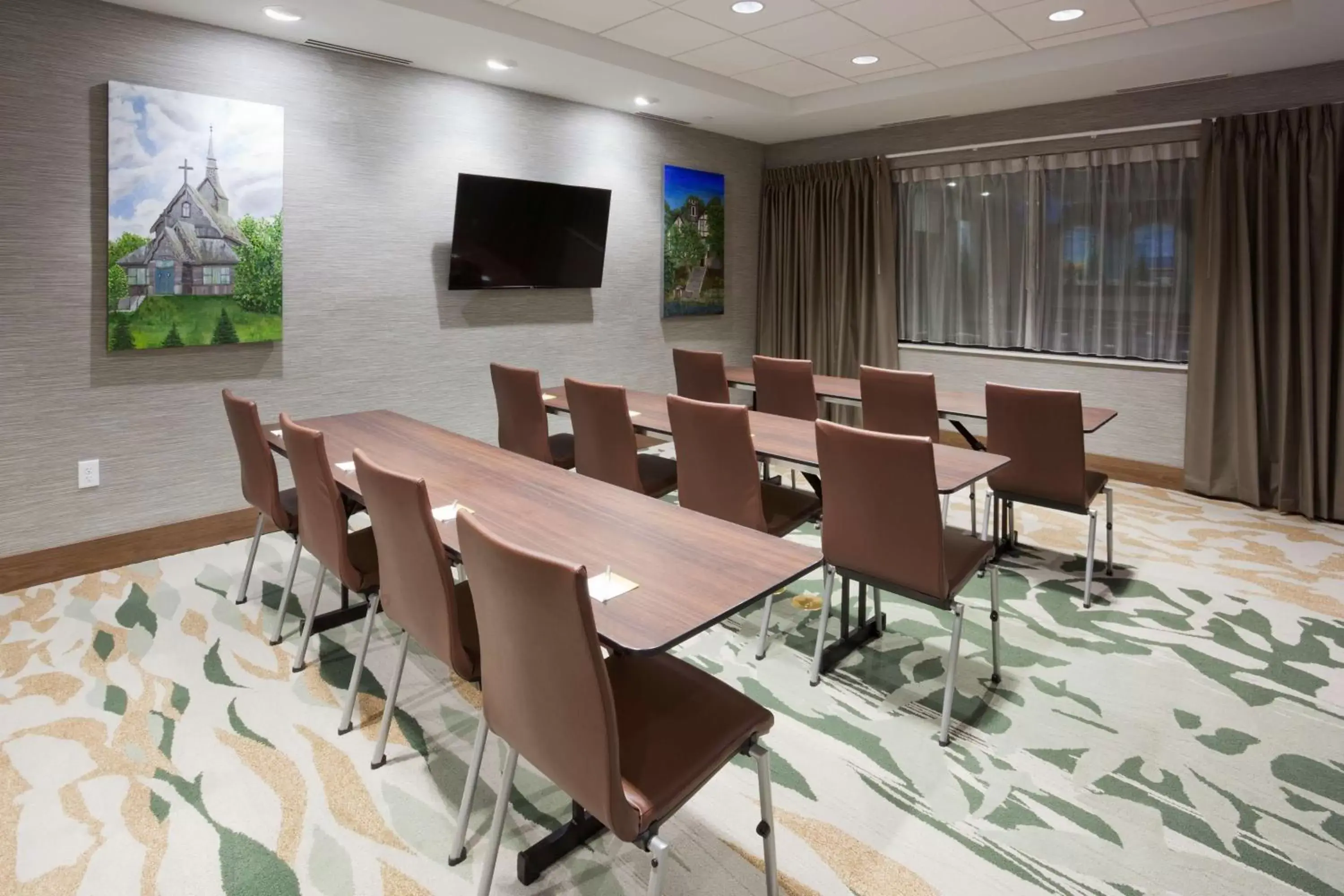 Meeting/conference room in Hampton Inn Spicer Green Lake, MN
