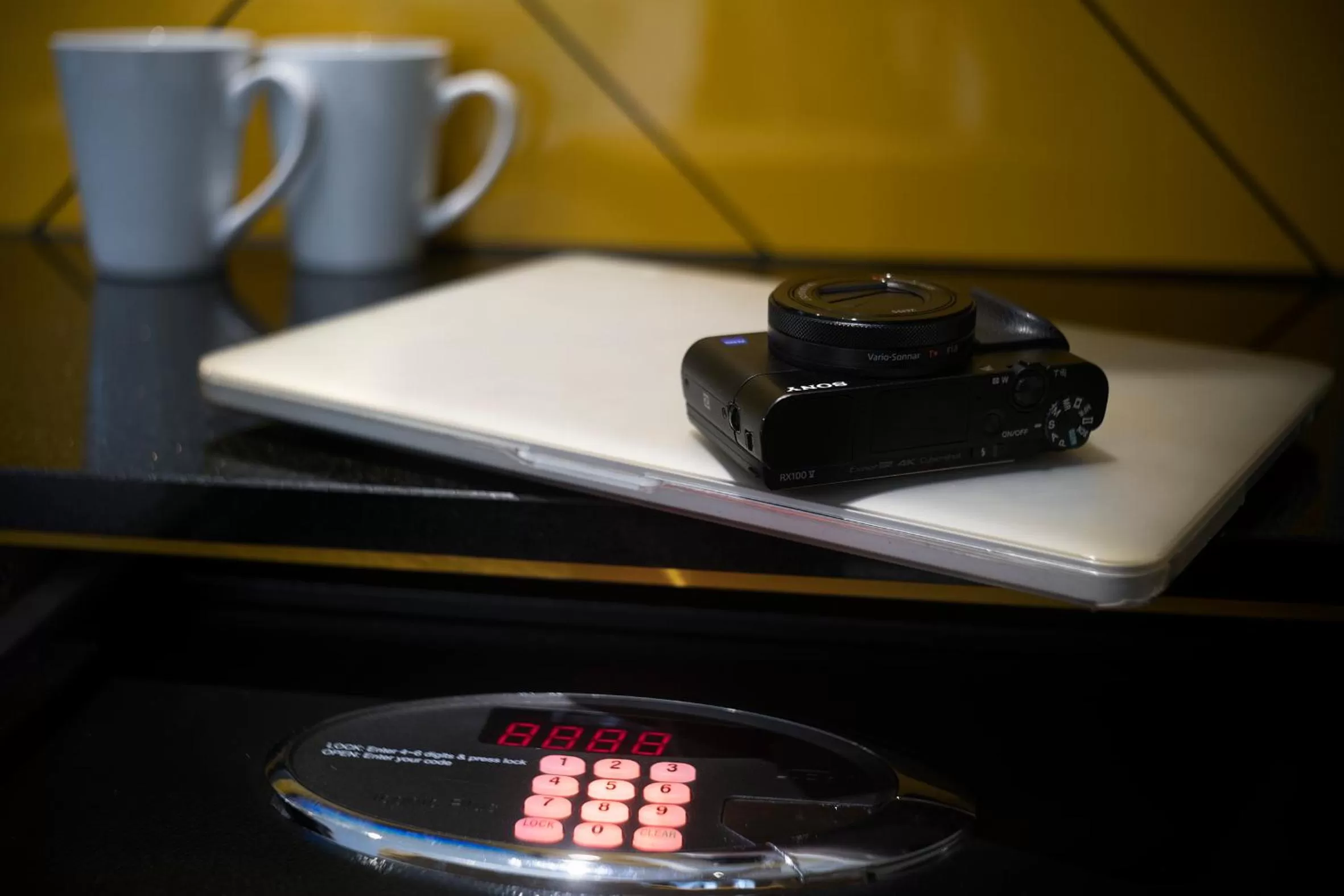 Coffee/tea facilities in Hotel Mi Bencoolen