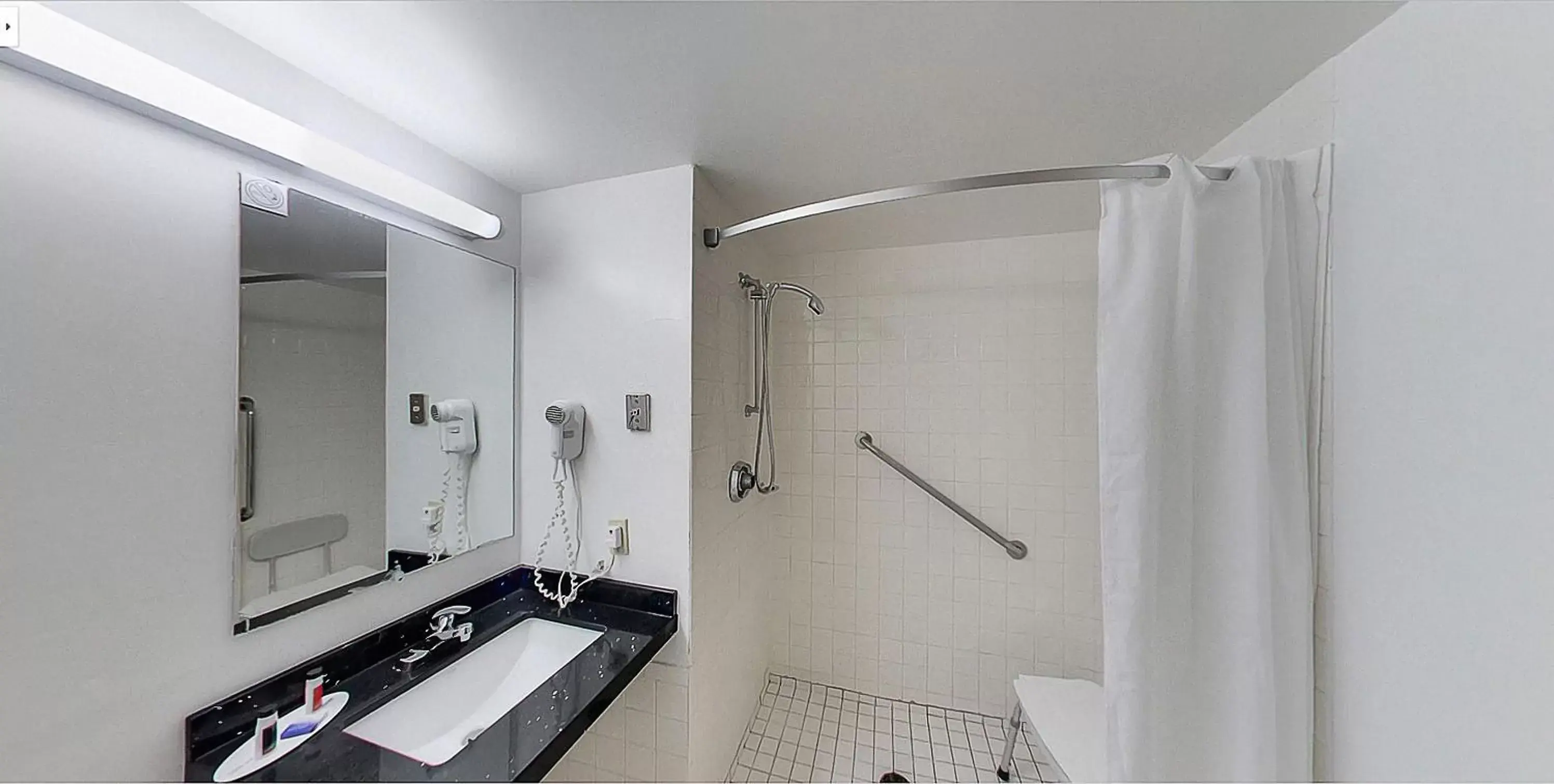 Shower, Bathroom in Super 8 by Wyndham Sudbury ON