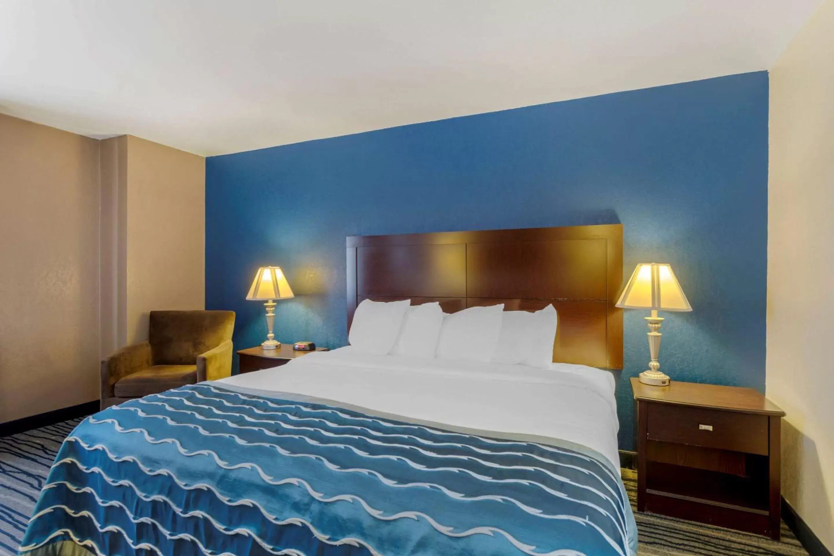 Bedroom, Bed in Comfort Inn & Suites