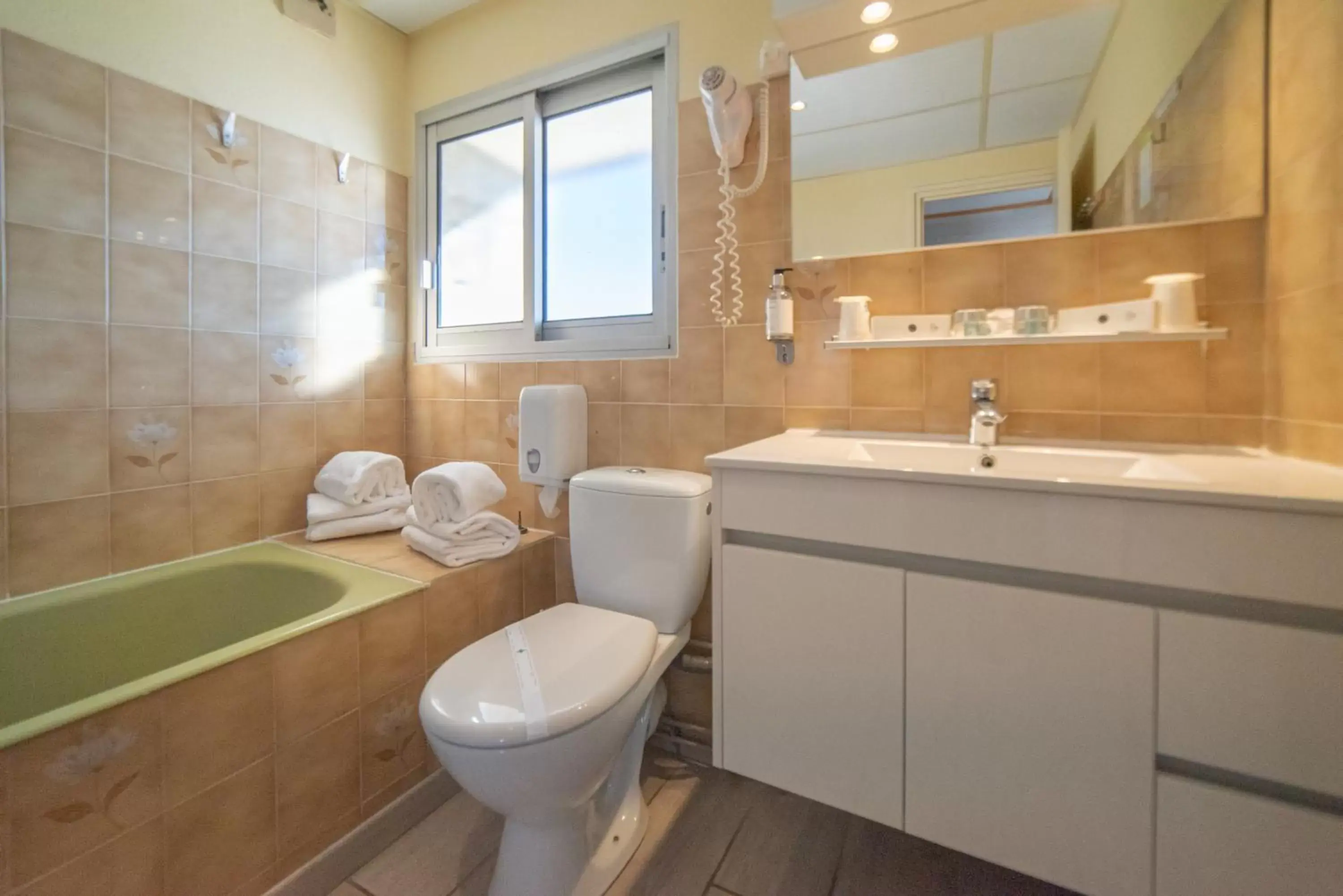 Bathroom in Hotel des Pyrénées