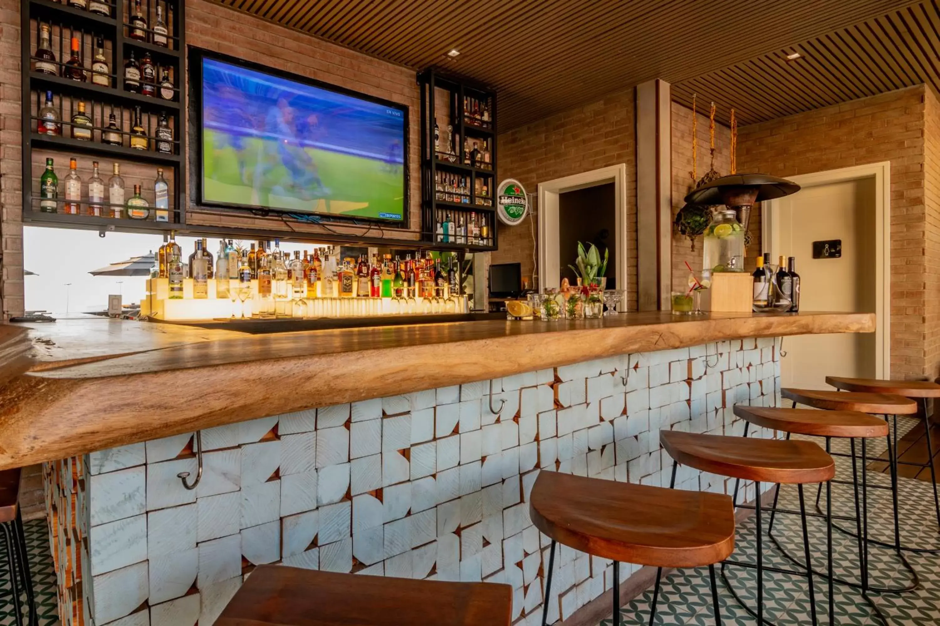 Lounge/Bar in Torre Lucerna Hotel Ensenada