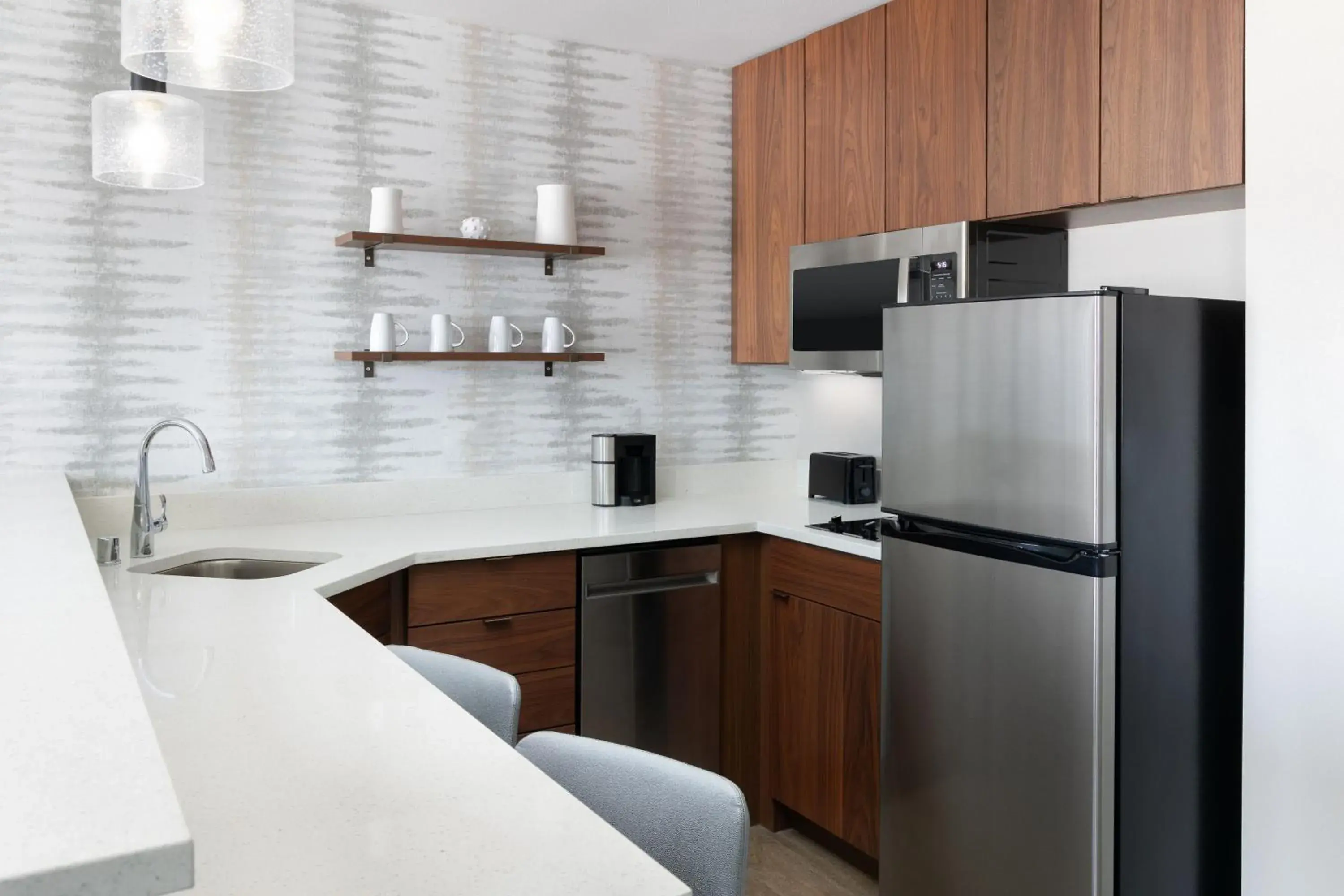 Photo of the whole room, Kitchen/Kitchenette in Residence Inn by Marriott Fairfield Napa