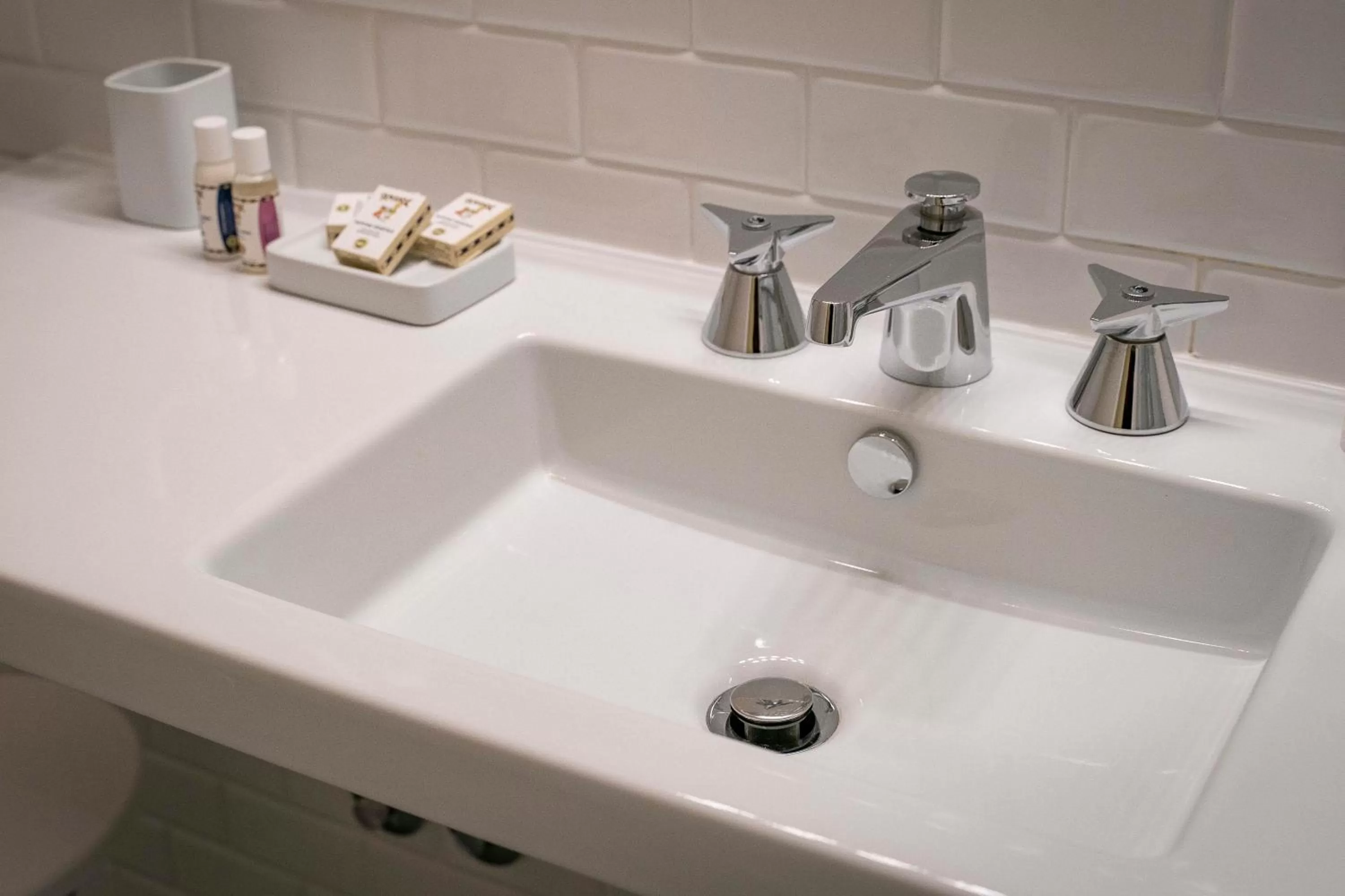 Bathroom in 21 Armeno