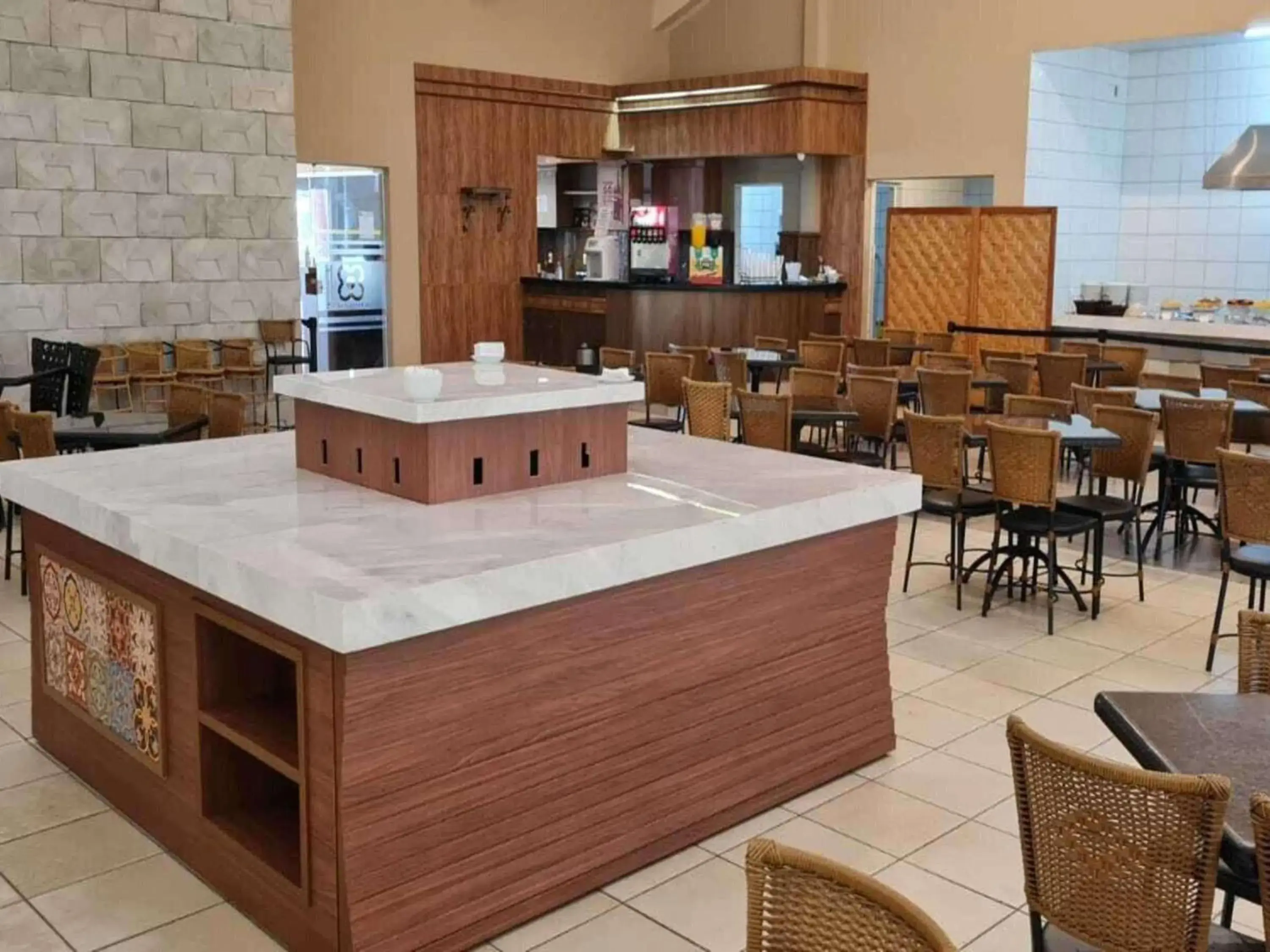 Restaurant/places to eat, Kitchen/Kitchenette in Thermas de Olimpia Resorts by Mercure