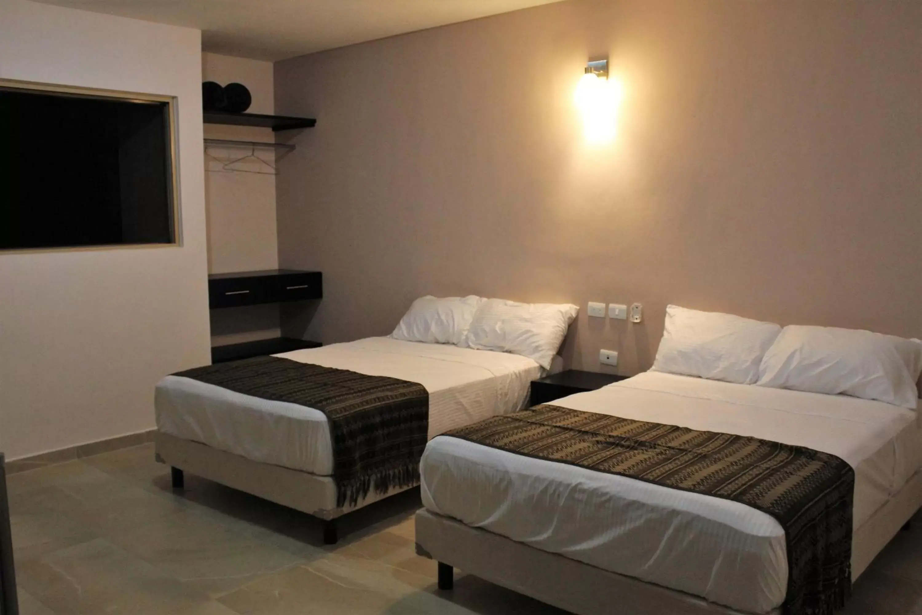 Double Room with Two Double Beds in Hotel Virreyes Double Room with Two Double Beds in Hotel Virreyes